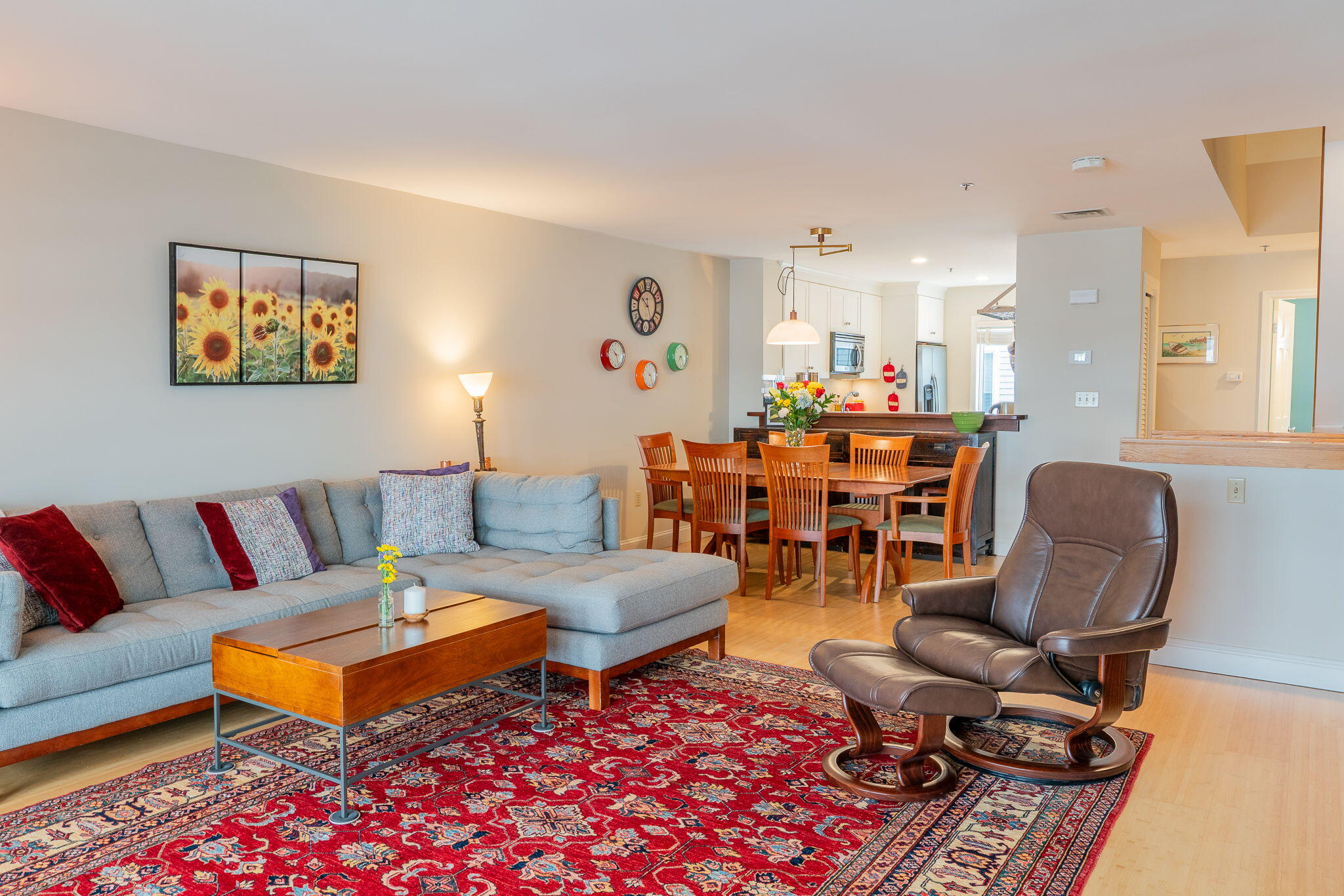Portland, Maine, 04101, United States, 2 Bedrooms Bedrooms, ,3 BathroomsBathrooms,Residential,Active,1823987