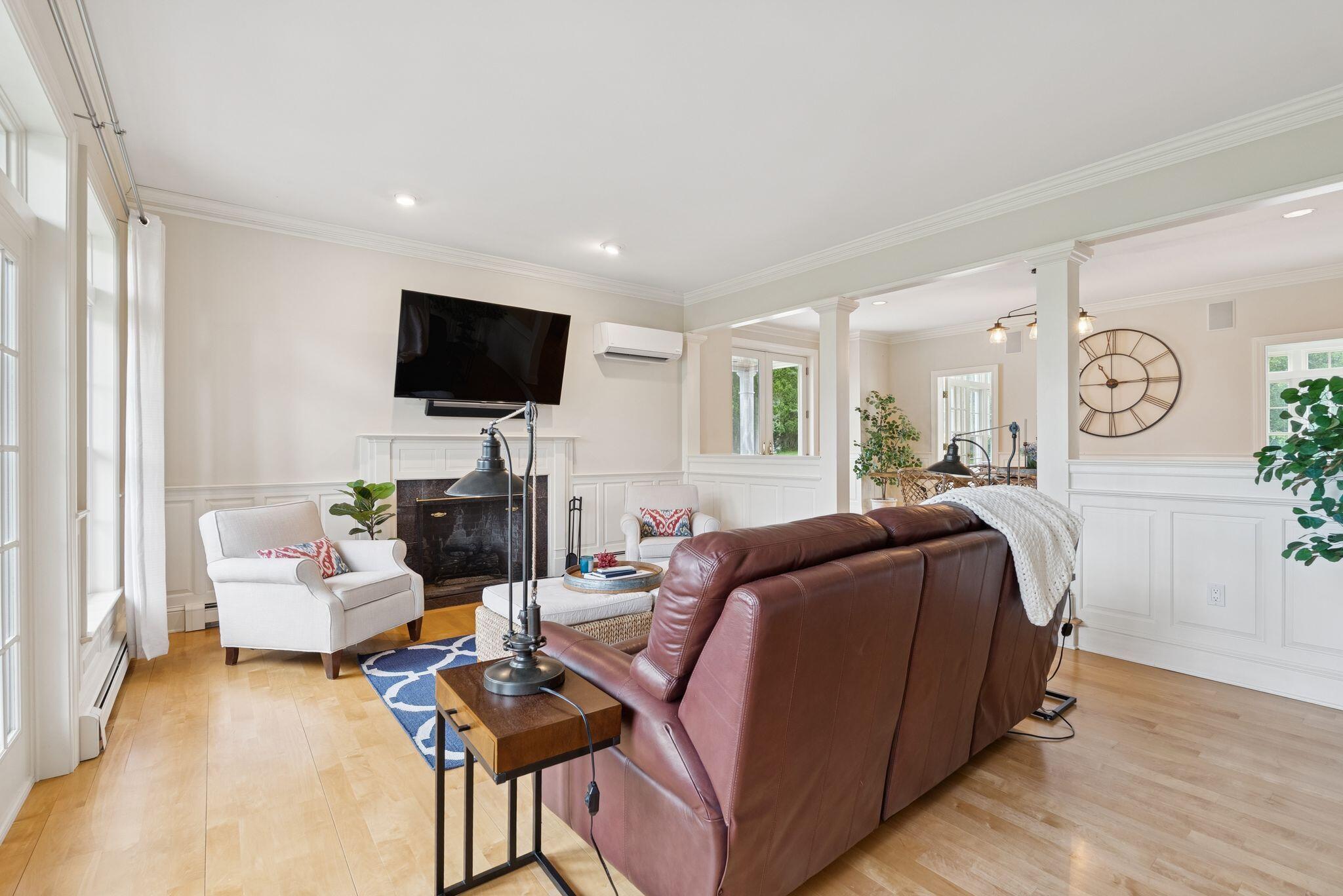 Cumberland, Maine, 04110, United States, 4 Bedrooms Bedrooms, ,5 BathroomsBathrooms,Residential,Active,1886783