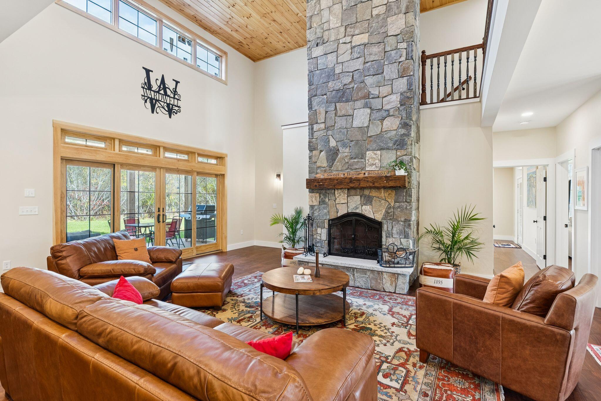 Casco, Maine, 04015, United States, 4 Bedrooms Bedrooms, ,5 BathroomsBathrooms,Residential,Active,1968106