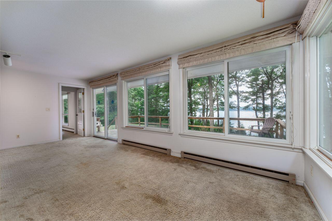 Brunswick, Maine, 04011, United States, 4 Bedrooms Bedrooms, ,3 BathroomsBathrooms,Residential,Active,1900497
