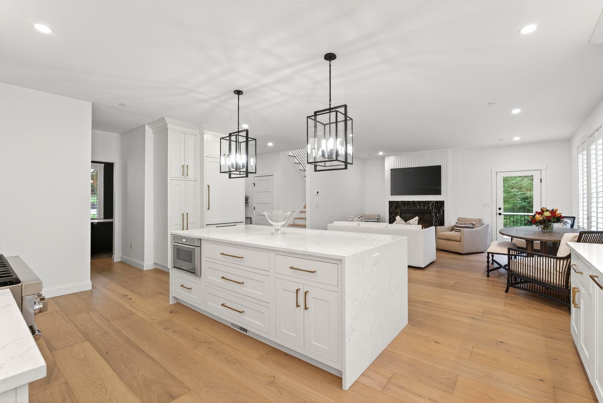 Cumberland, Maine, 04021, United States, ,5 BathroomsBathrooms,Residential,Active,1899925