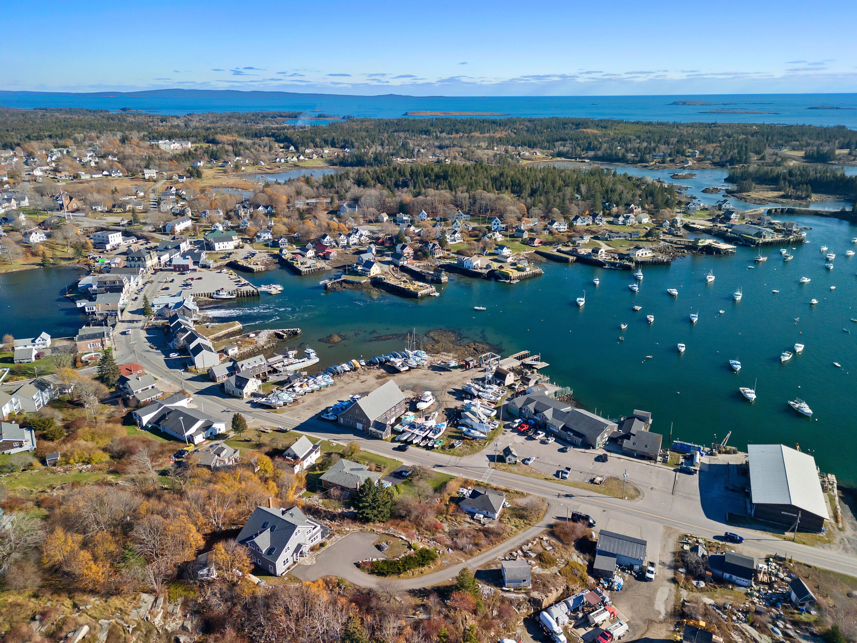 Vinalhaven, Maine, 04863, United States, 4 Bedrooms Bedrooms, ,4 BathroomsBathrooms,Residential,Active,1997886