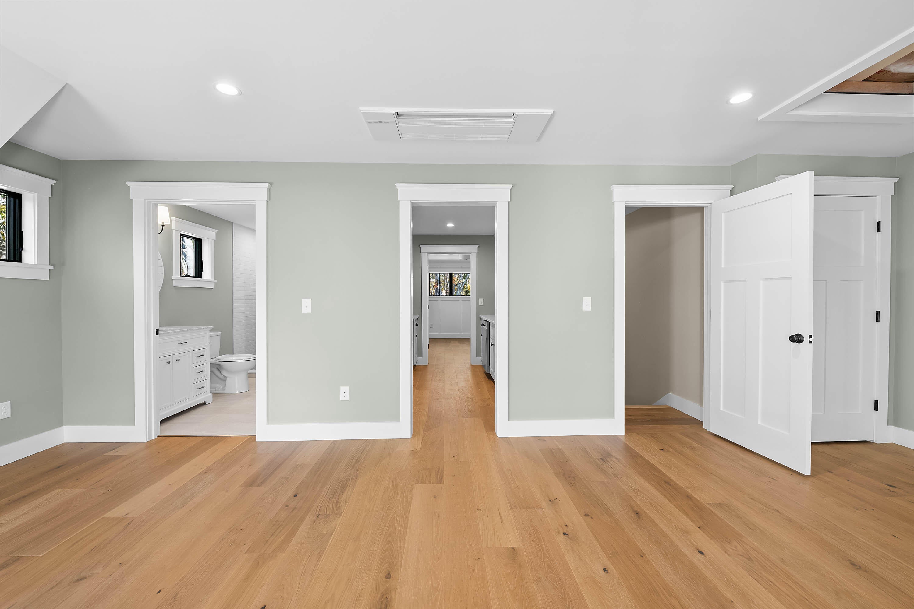 Kennebunkport, Maine, 04046, United States, 4 Bedrooms Bedrooms, ,4 BathroomsBathrooms,Residential,Active,1968434