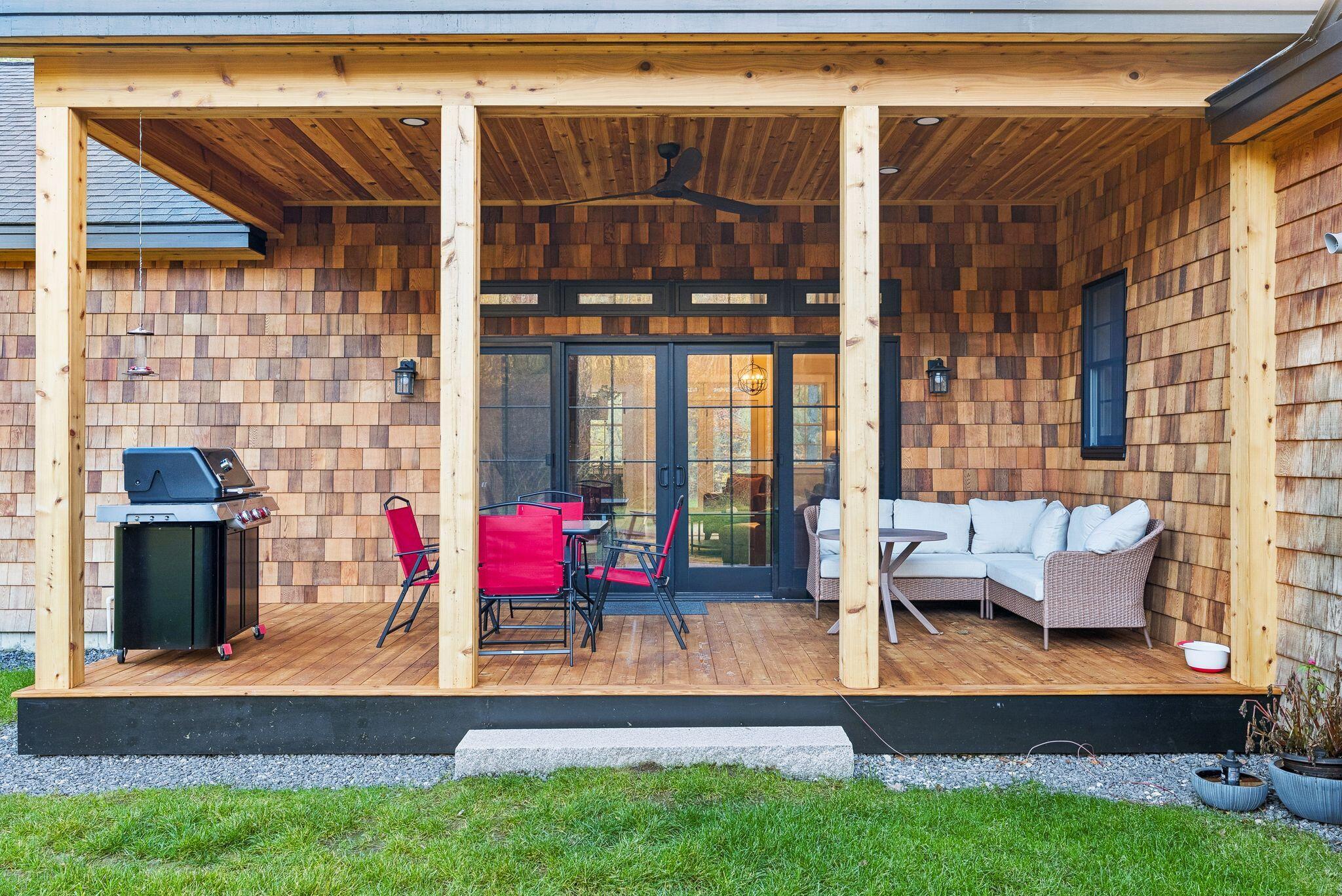 Casco, Maine, 04015, United States, 4 Bedrooms Bedrooms, ,5 BathroomsBathrooms,Residential,Active,1968106