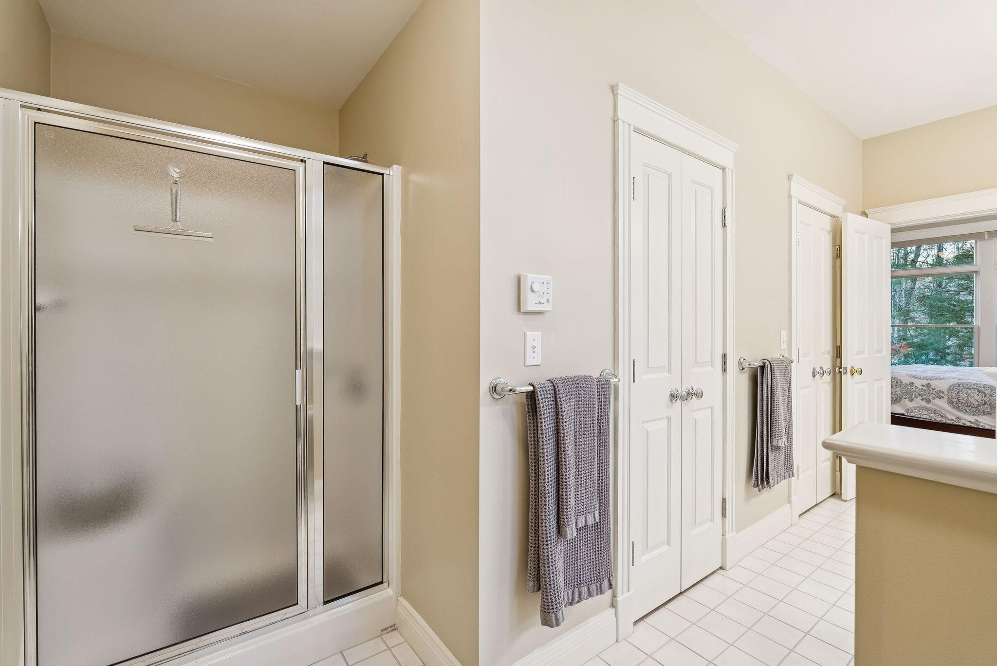 Falmouth, Maine, 04105, United States, 5 Bedrooms Bedrooms, ,4 BathroomsBathrooms,Residential,Active,2002327