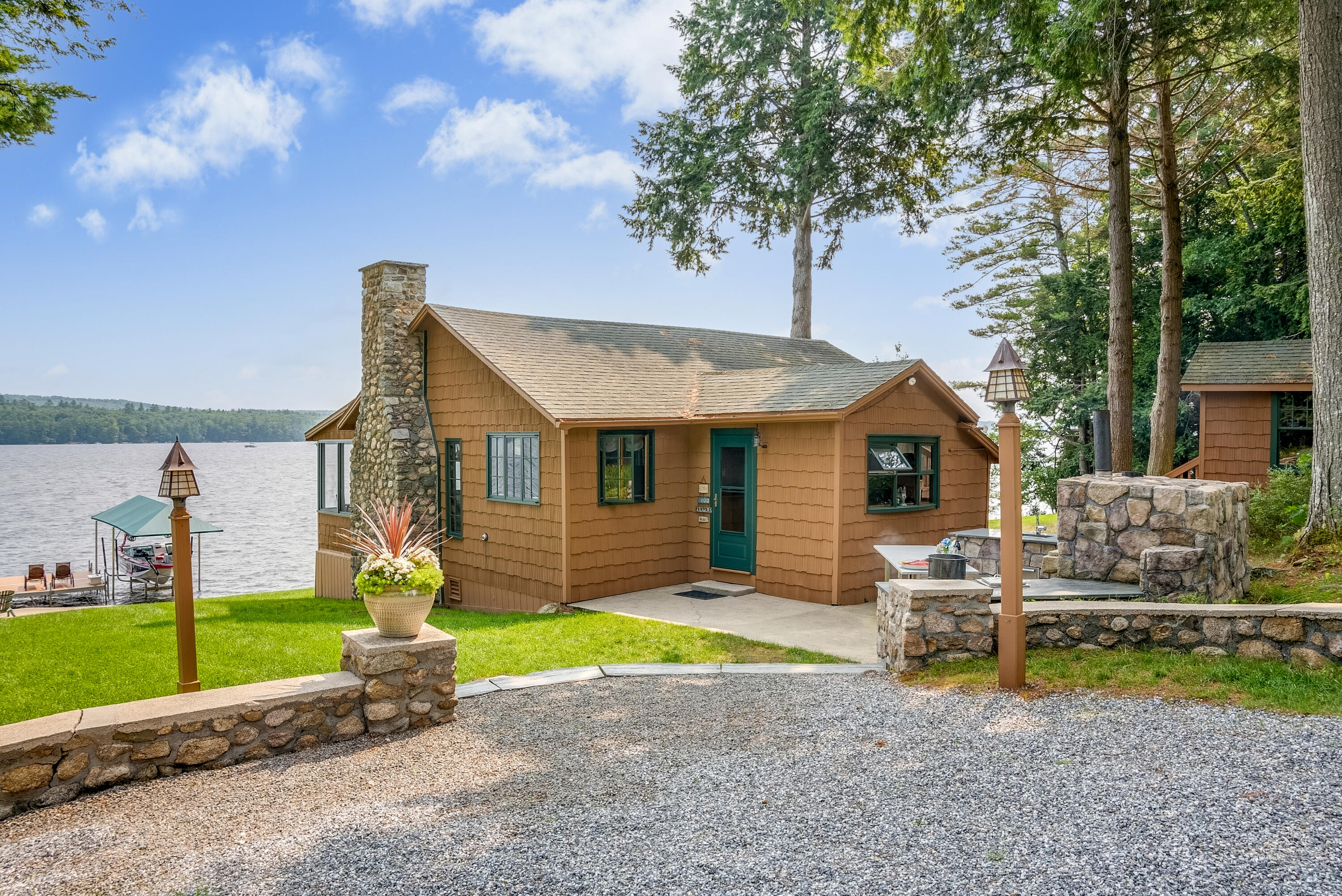 Naples, Maine, 04055, United States, 9 Bedrooms Bedrooms, ,8 BathroomsBathrooms,Residential,Active,1905064