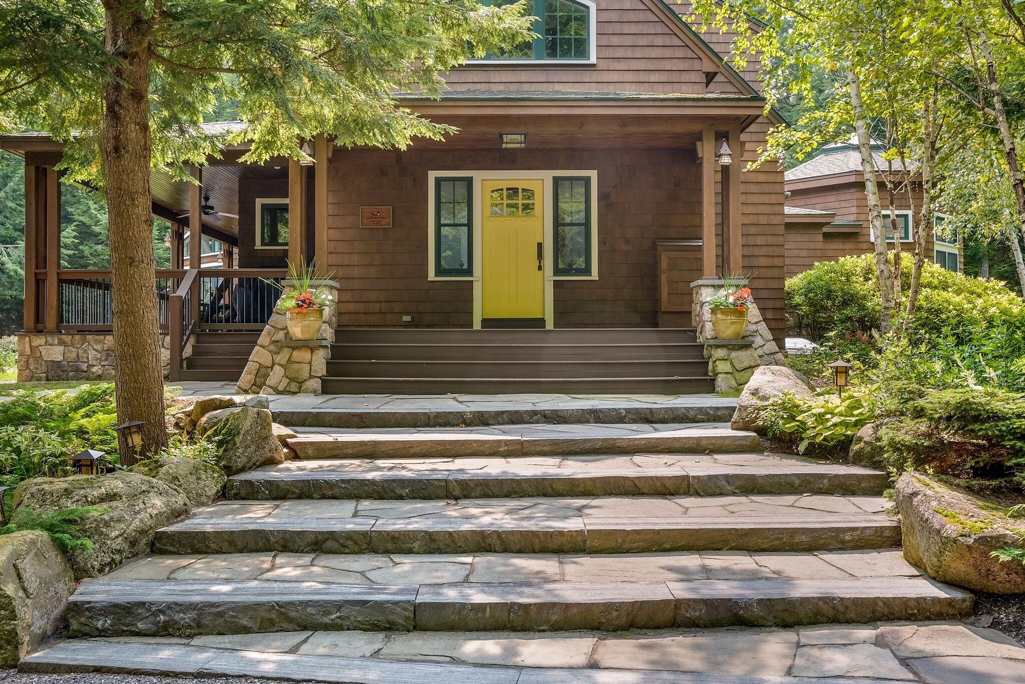 Naples, Maine, 04055, United States, 9 Bedrooms Bedrooms, ,8 BathroomsBathrooms,Residential,Active,1905064