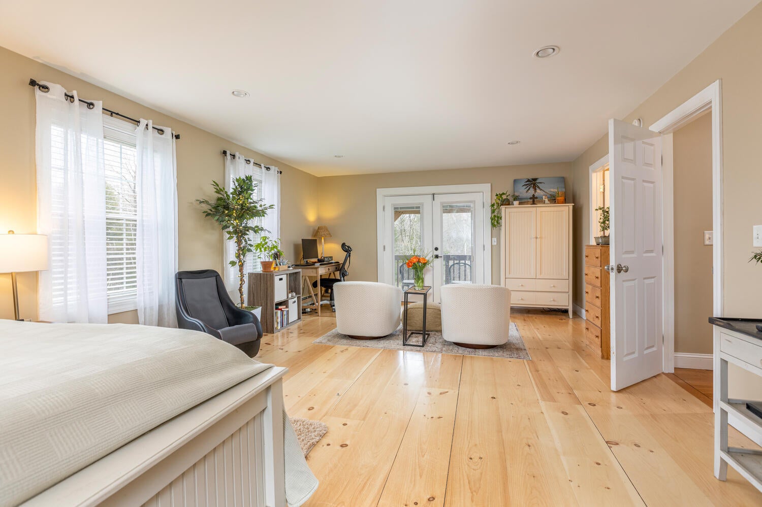 Scarborough, Maine, 04074, United States, 3 Bedrooms Bedrooms, ,3 BathroomsBathrooms,Residential,Active,1781586