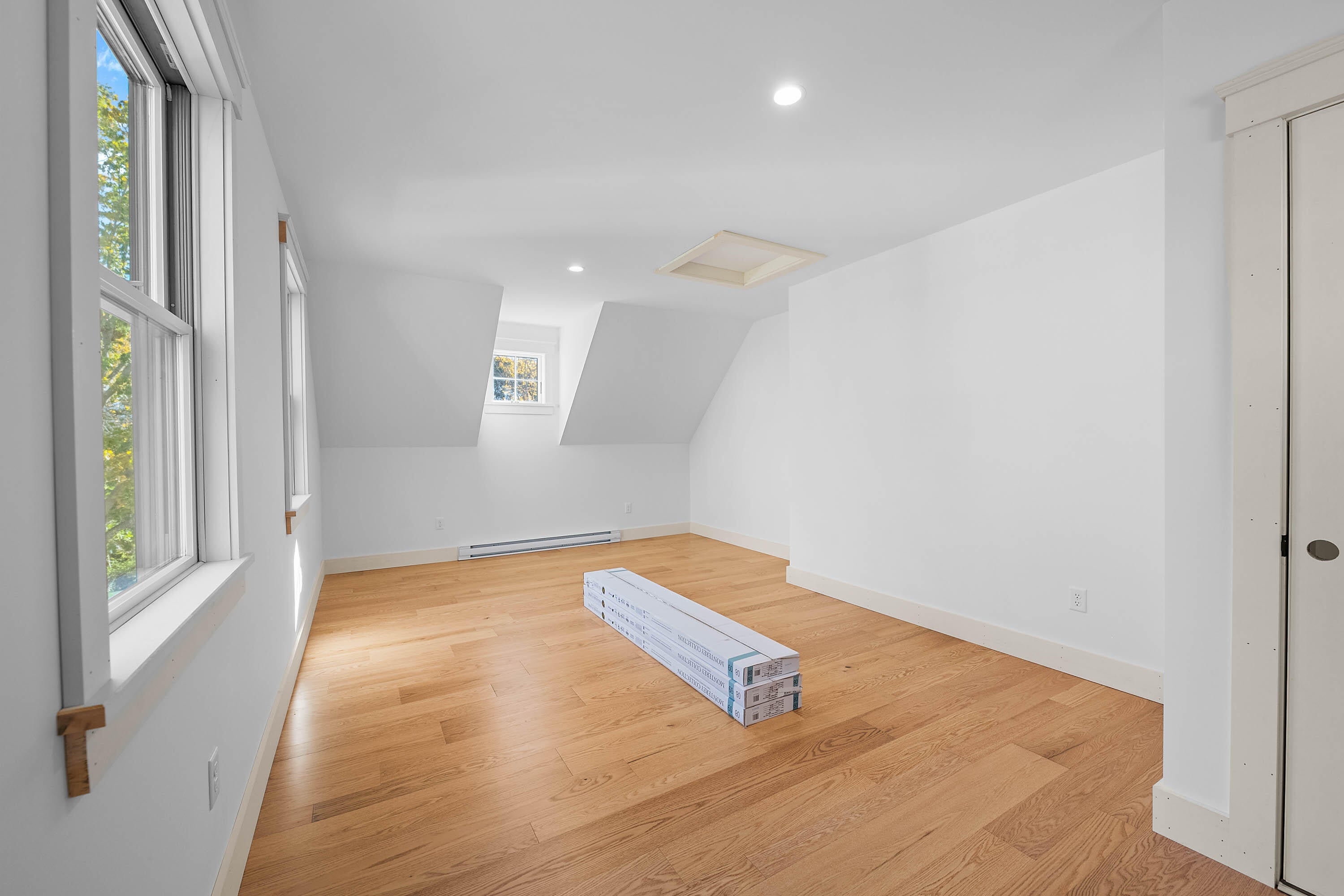 Kennebunkport, Maine, 04046, United States, 4 Bedrooms Bedrooms, ,4 BathroomsBathrooms,Residential,Active,1968434