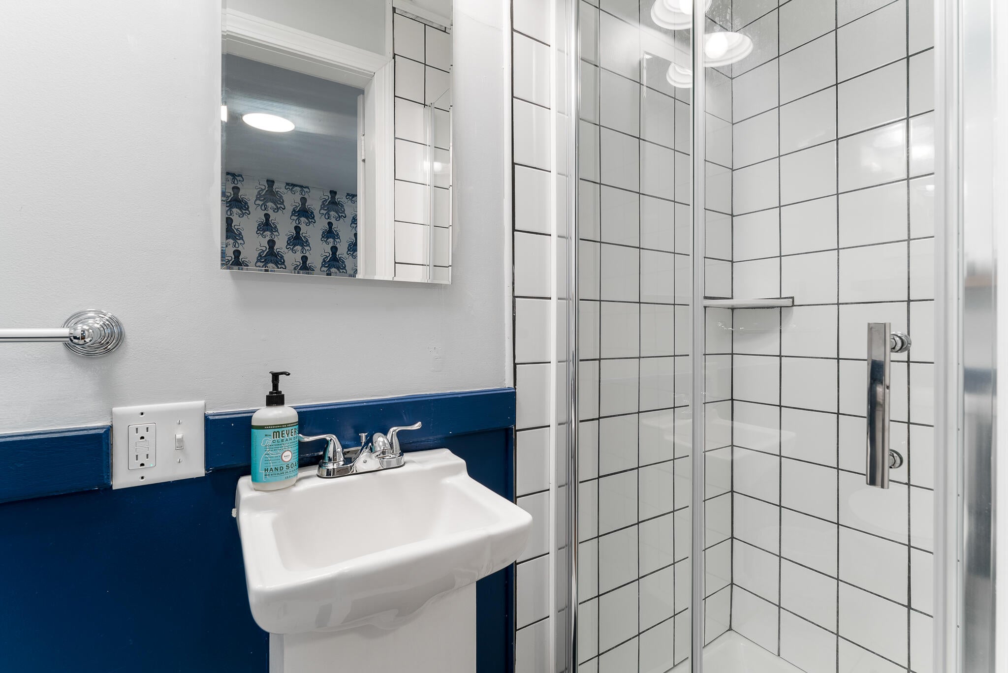 Ogunquit, Maine, 03907, United States, 7 Bedrooms Bedrooms, ,7 BathroomsBathrooms,Residential,Active,1942380