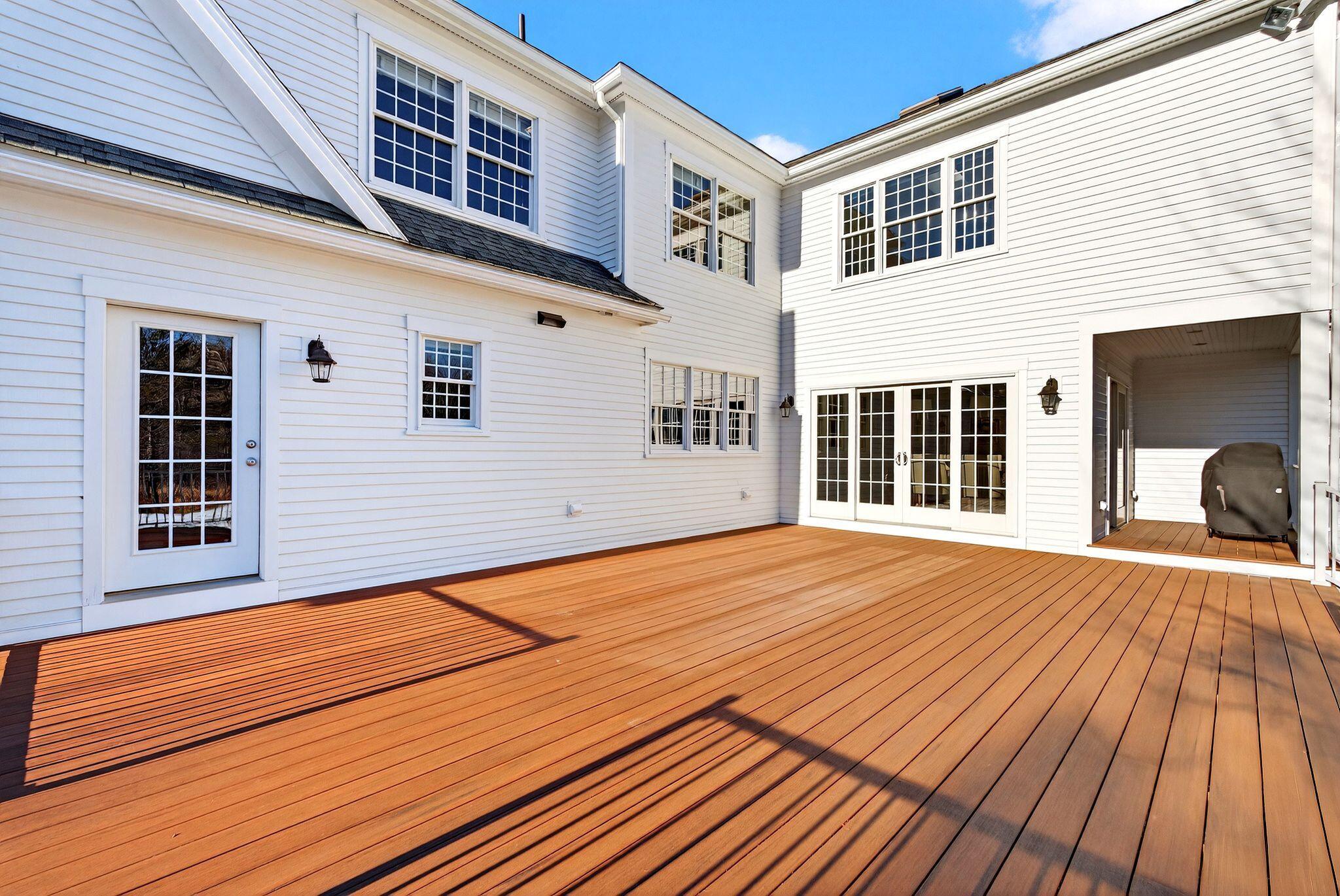 Falmouth, Maine, 04105, United States, 5 Bedrooms Bedrooms, ,7 BathroomsBathrooms,Residential,Active,2013455