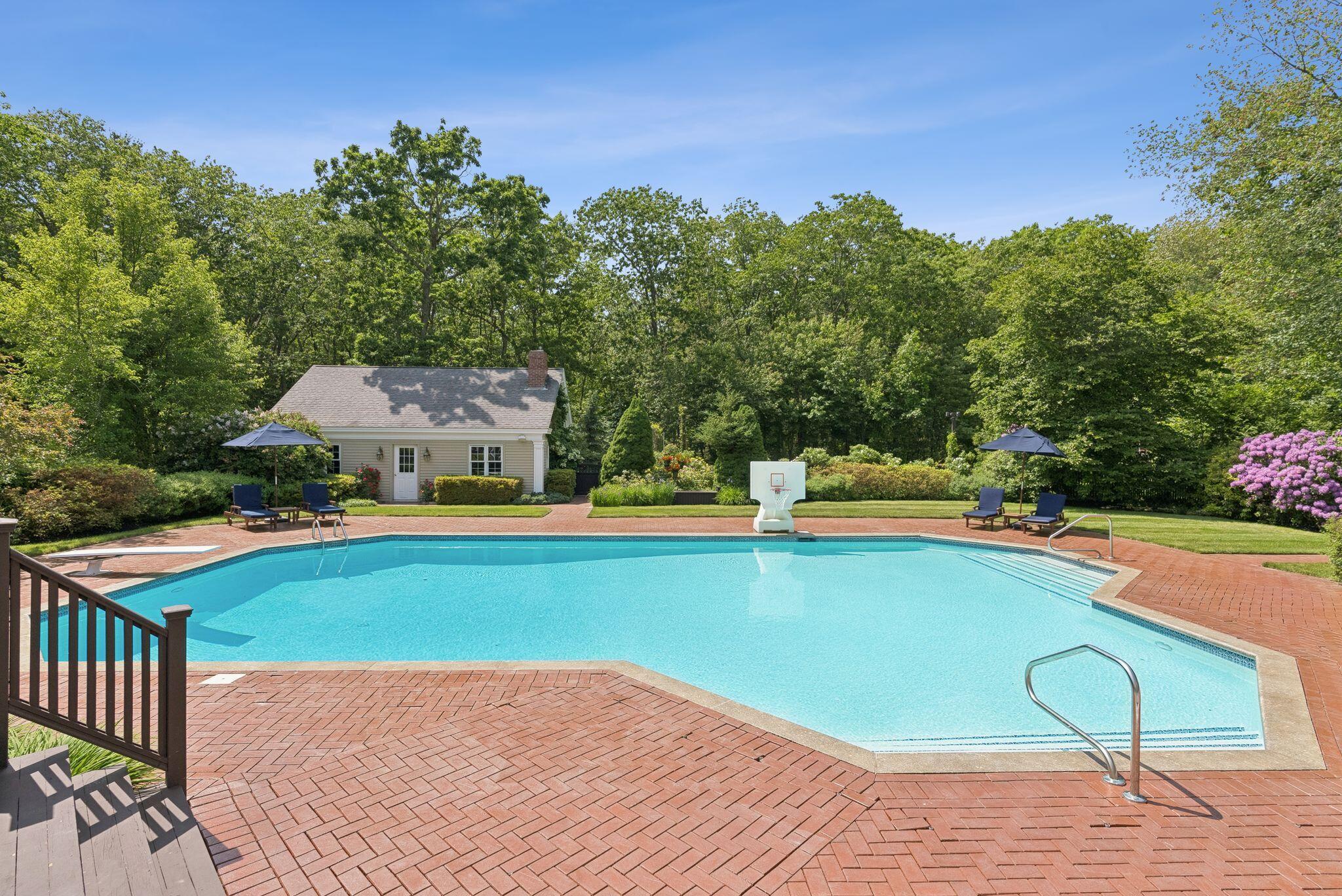 Saco, Maine, 04072, United States, 8 Bedrooms Bedrooms, ,9 BathroomsBathrooms,Residential,Active,1839757