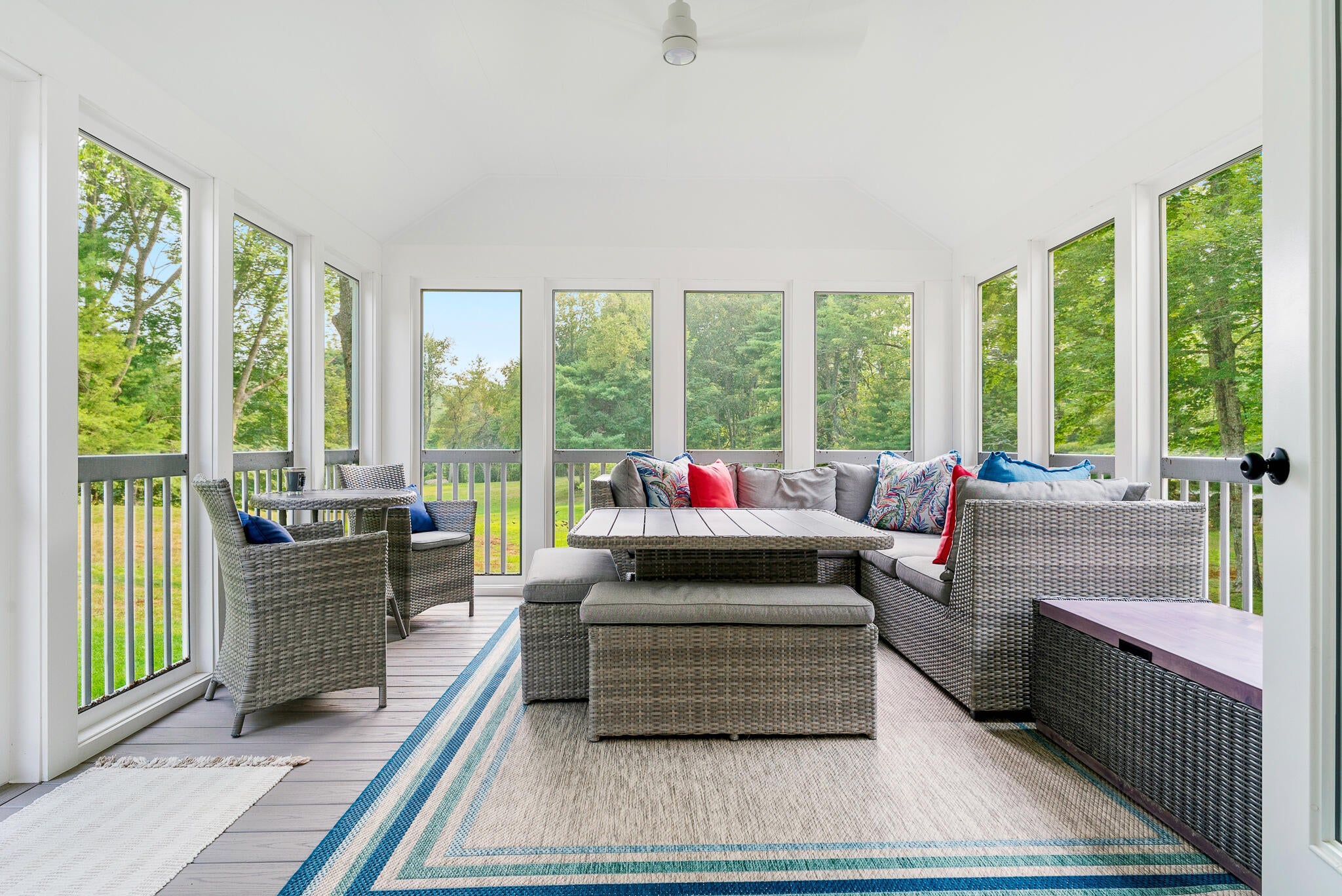 South Berwick, Maine, 03908, United States, 3 Bedrooms Bedrooms, ,2 BathroomsBathrooms,Residential,Active,1929451
