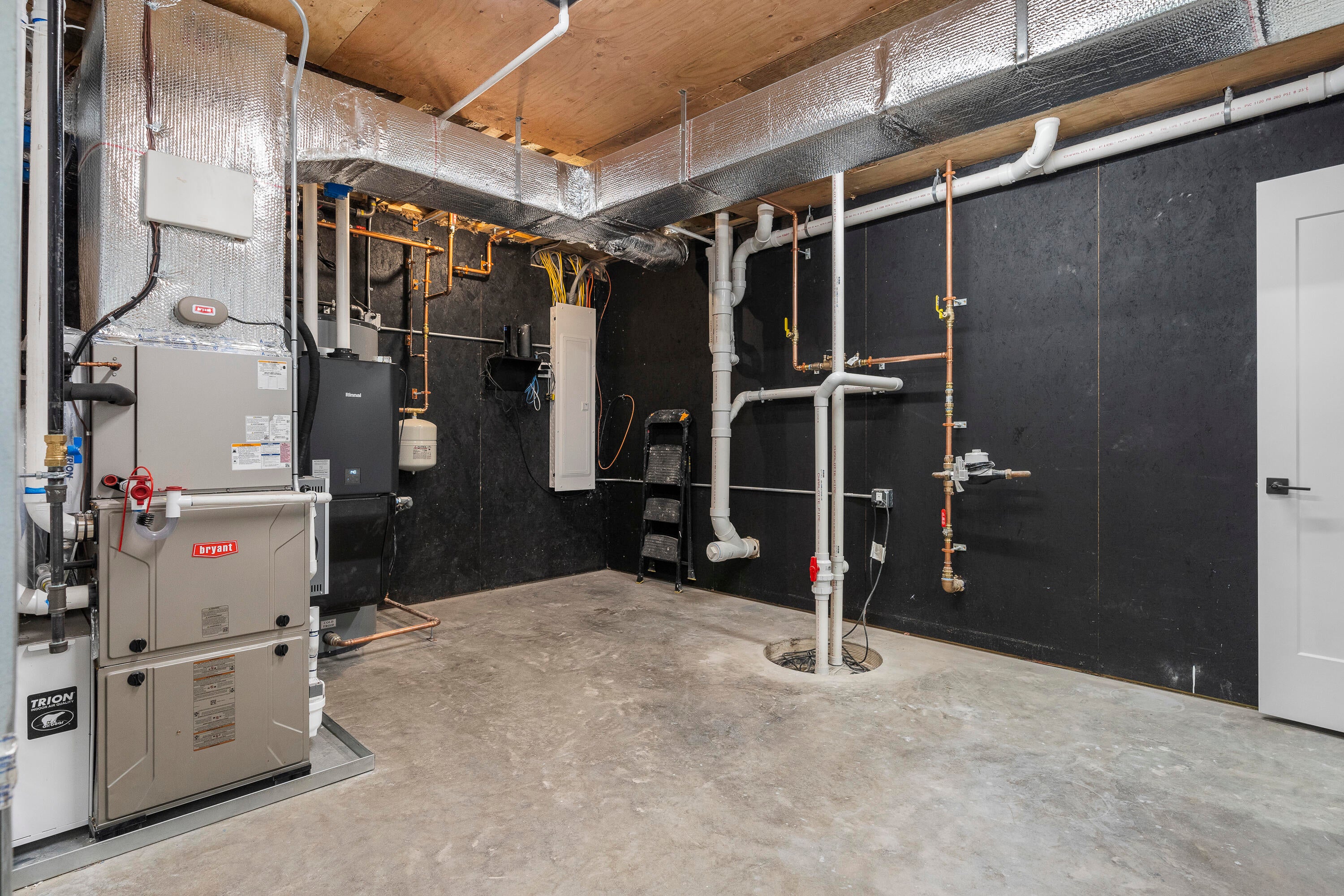 Falmouth, Maine, 04105, United States, 5 Bedrooms Bedrooms, ,6 BathroomsBathrooms,Residential,Active,1853629