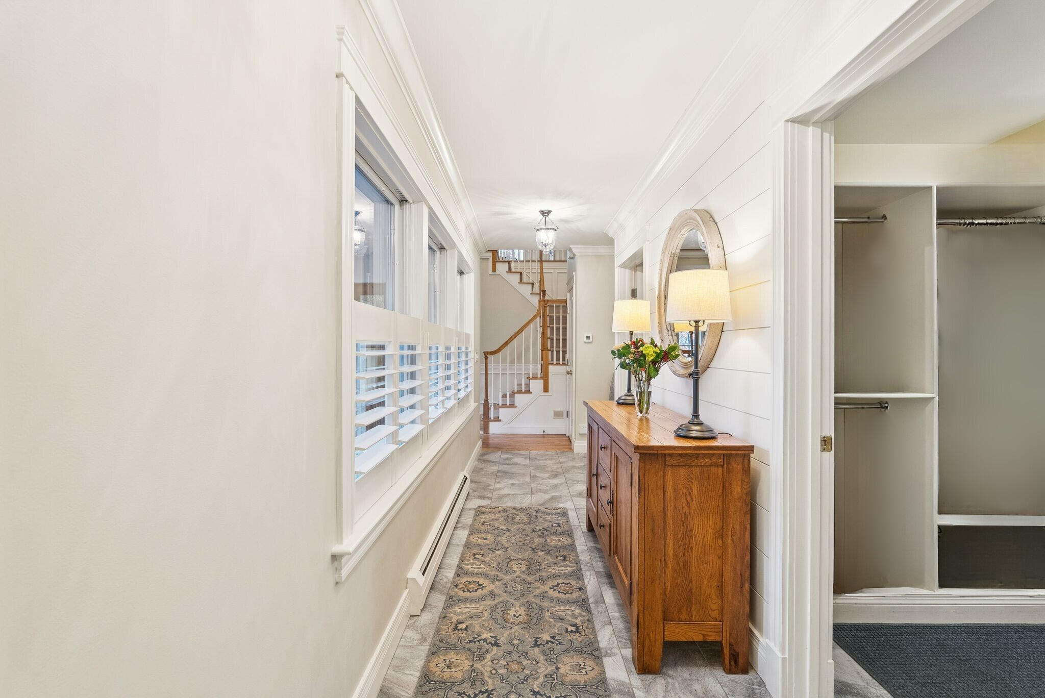 Falmouth, Maine, 04105, United States, 5 Bedrooms Bedrooms, ,4 BathroomsBathrooms,Residential,Active,2002327