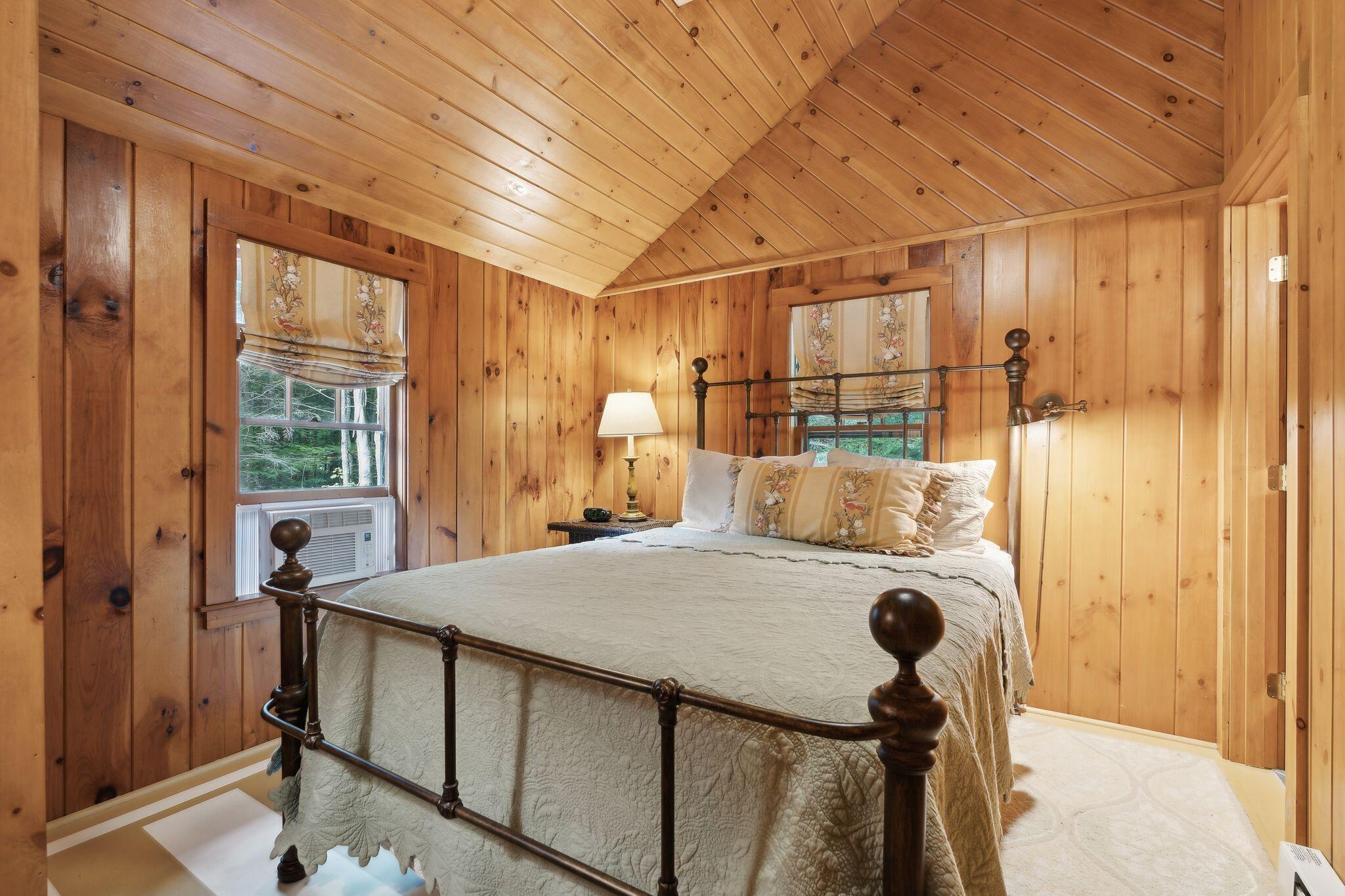 Naples, Maine, 04055, United States, 9 Bedrooms Bedrooms, ,8 BathroomsBathrooms,Residential,Active,1905064