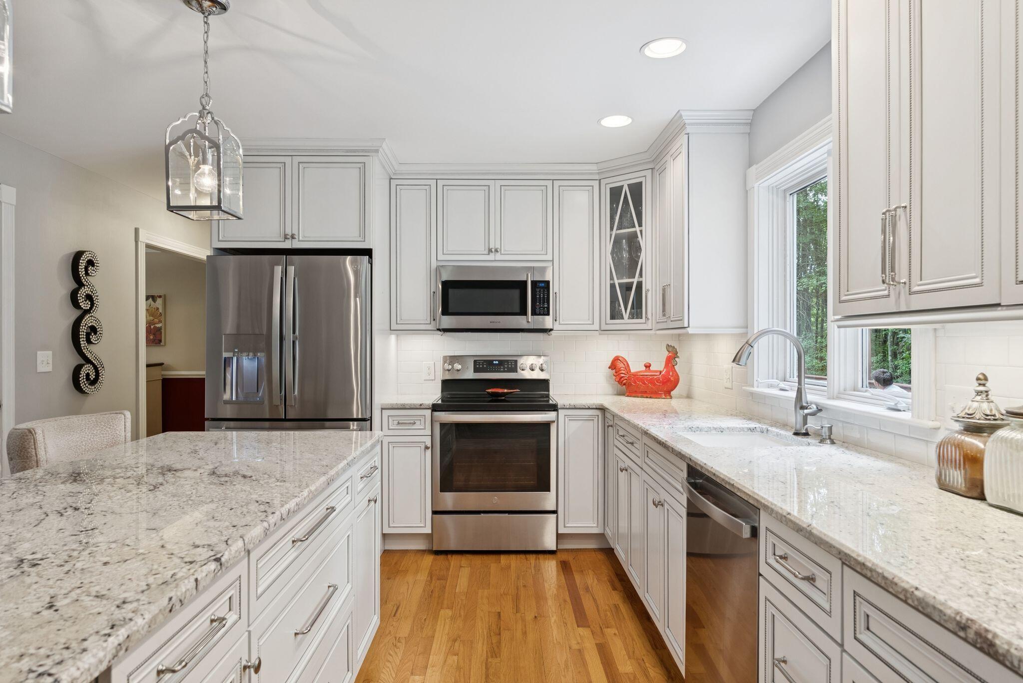 Falmouth, Maine, 04105, United States, 4 Bedrooms Bedrooms, ,3 BathroomsBathrooms,Residential,Active,1920228