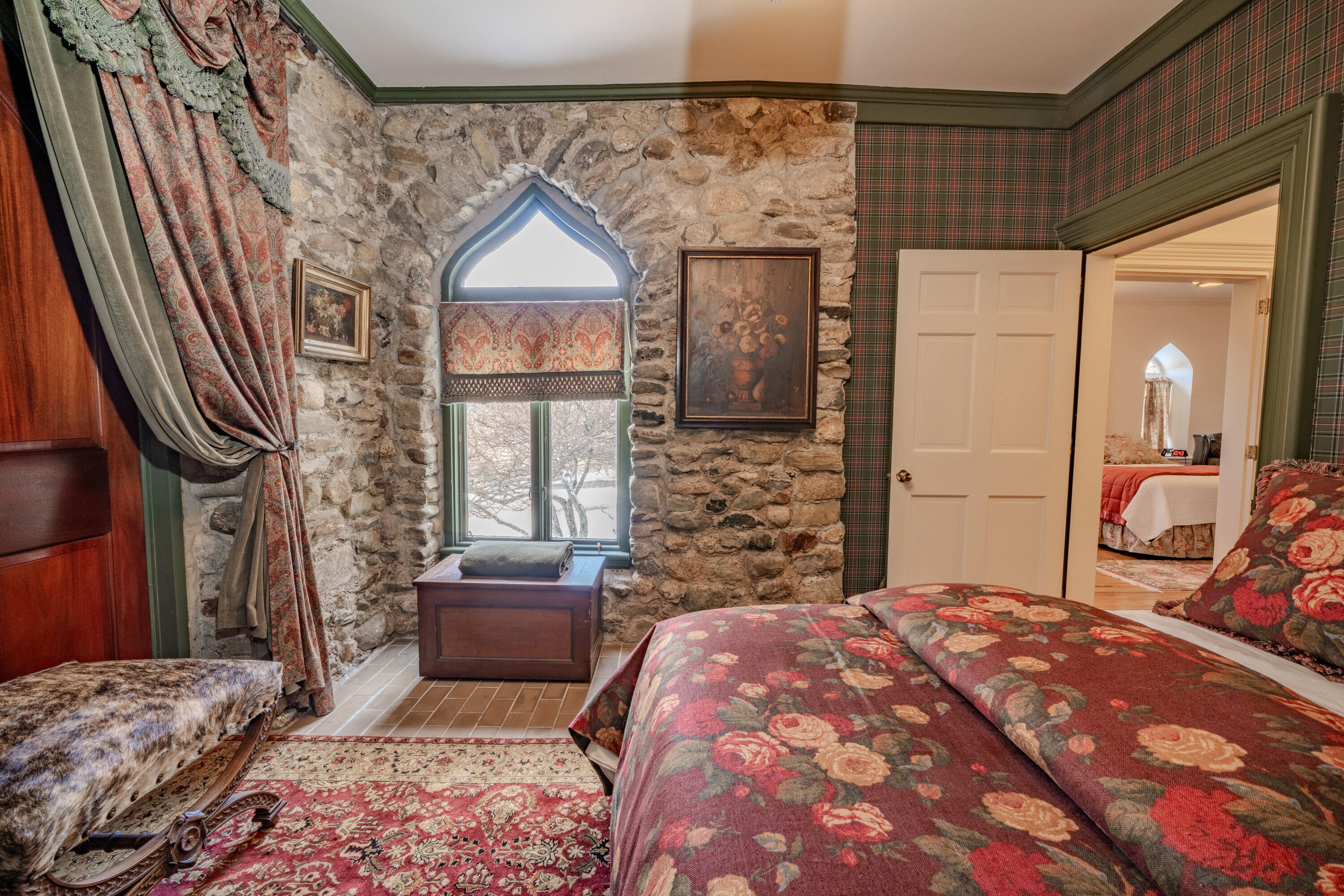Belfast, Maine, 04915, United States, ,2 BathroomsBathrooms,Residential,Active,1762819