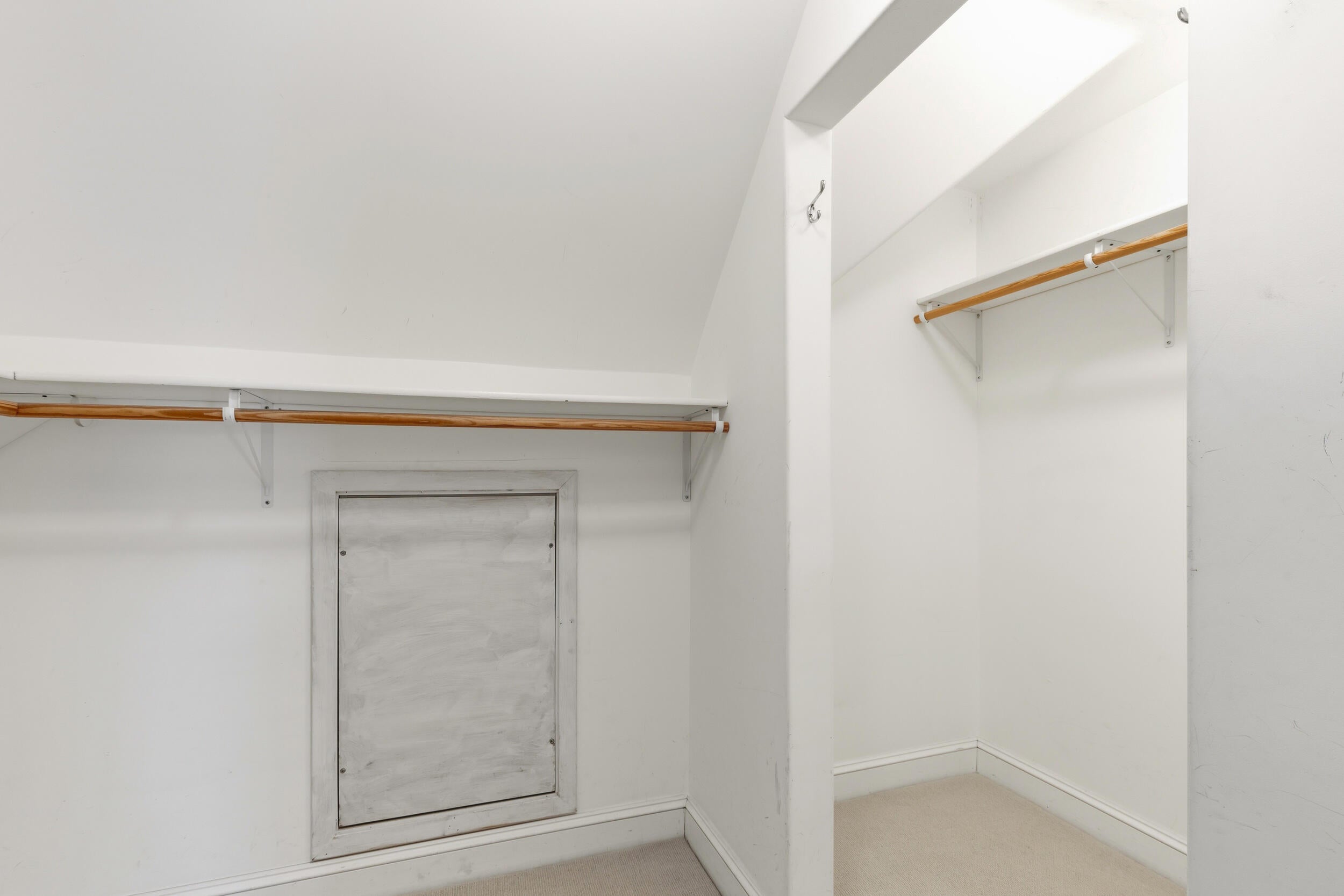 Portland, Maine, 04103, United States, 4 Bedrooms Bedrooms, ,3 BathroomsBathrooms,Residential,Active,2040217