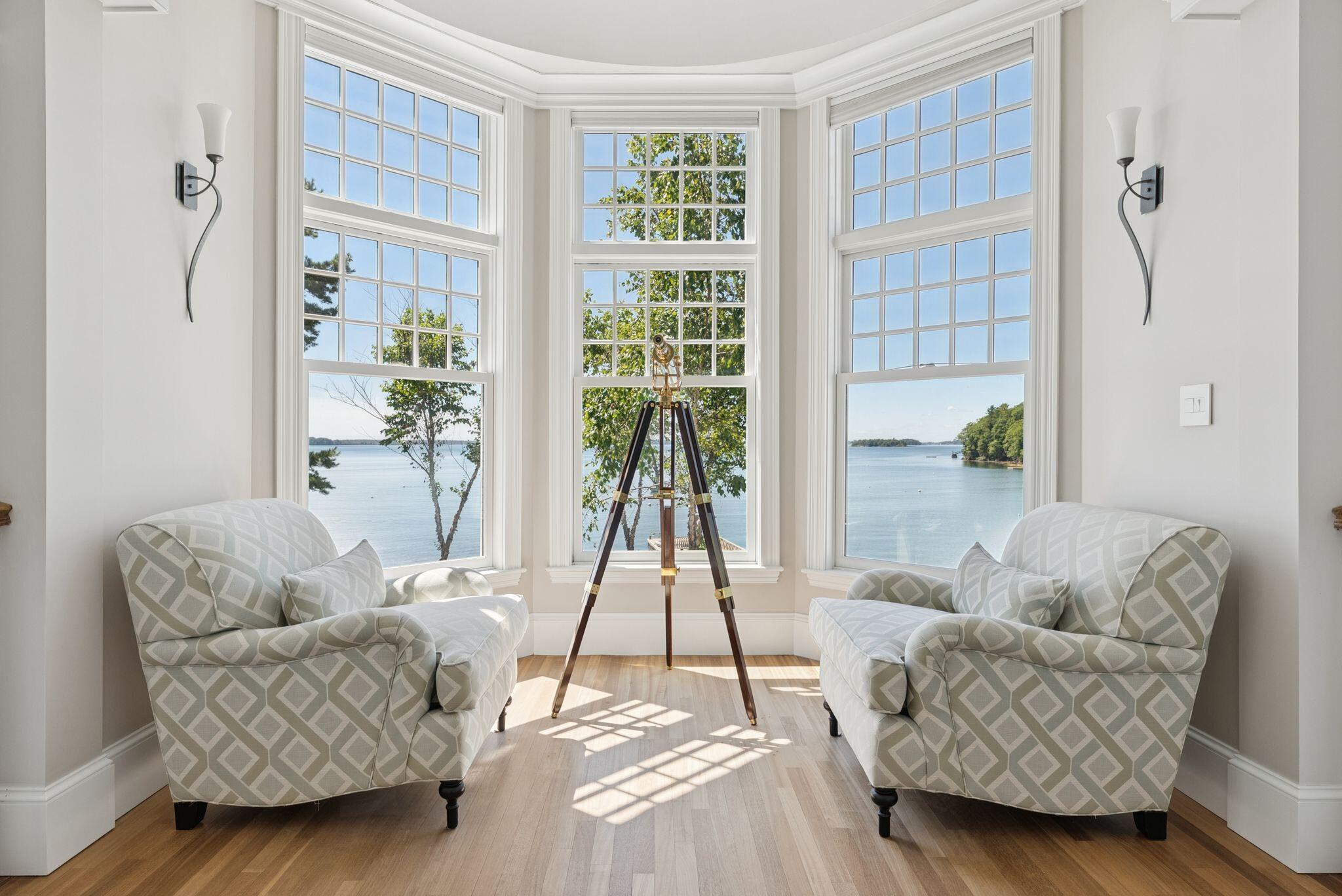 Yarmouth, Maine, 04096, United States, 4 Bedrooms Bedrooms, ,5 BathroomsBathrooms,Residential,Active,1945252