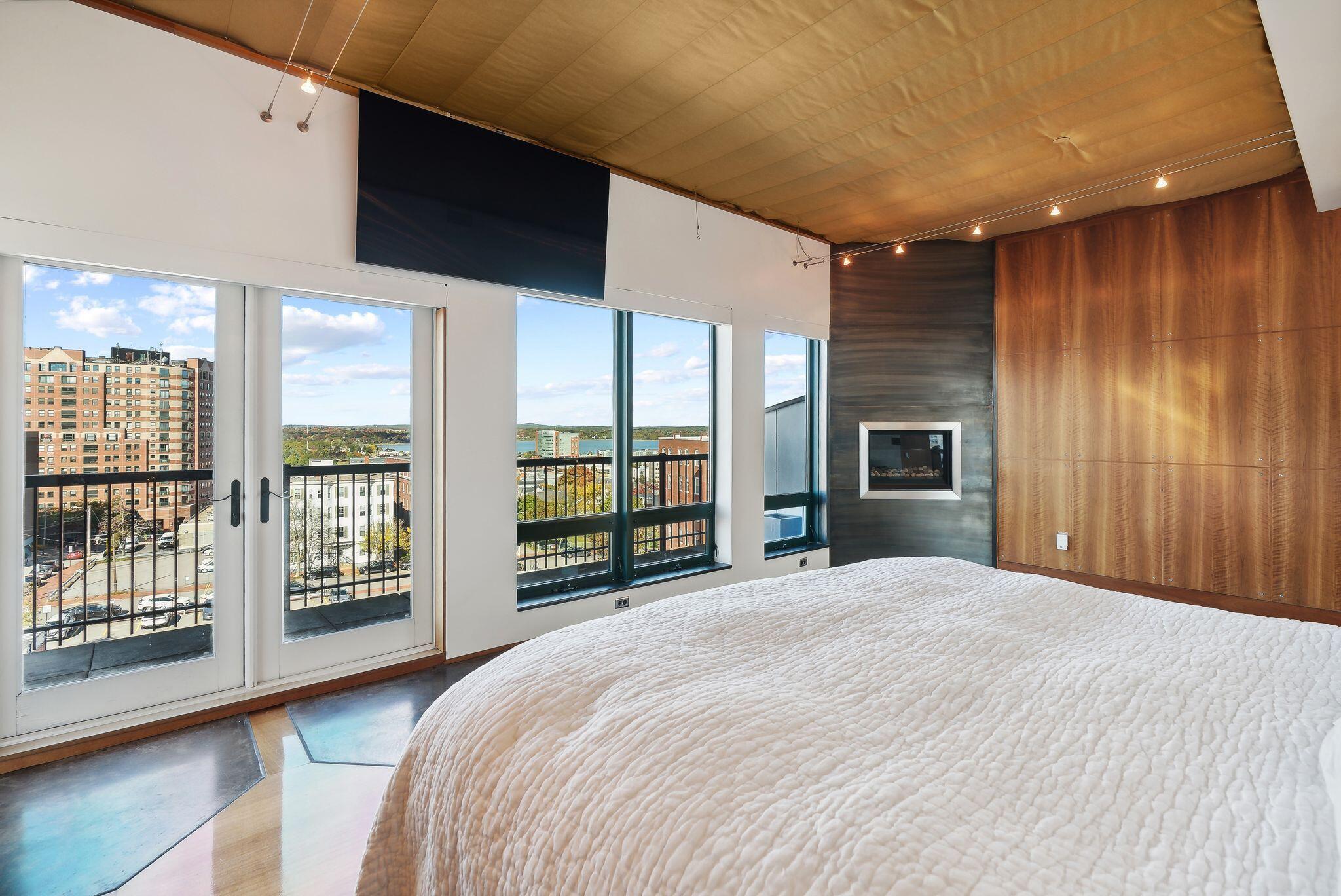 Portland, Maine, 04101, United States, 2 Bedrooms Bedrooms, ,3 BathroomsBathrooms,Residential,Active,1839414