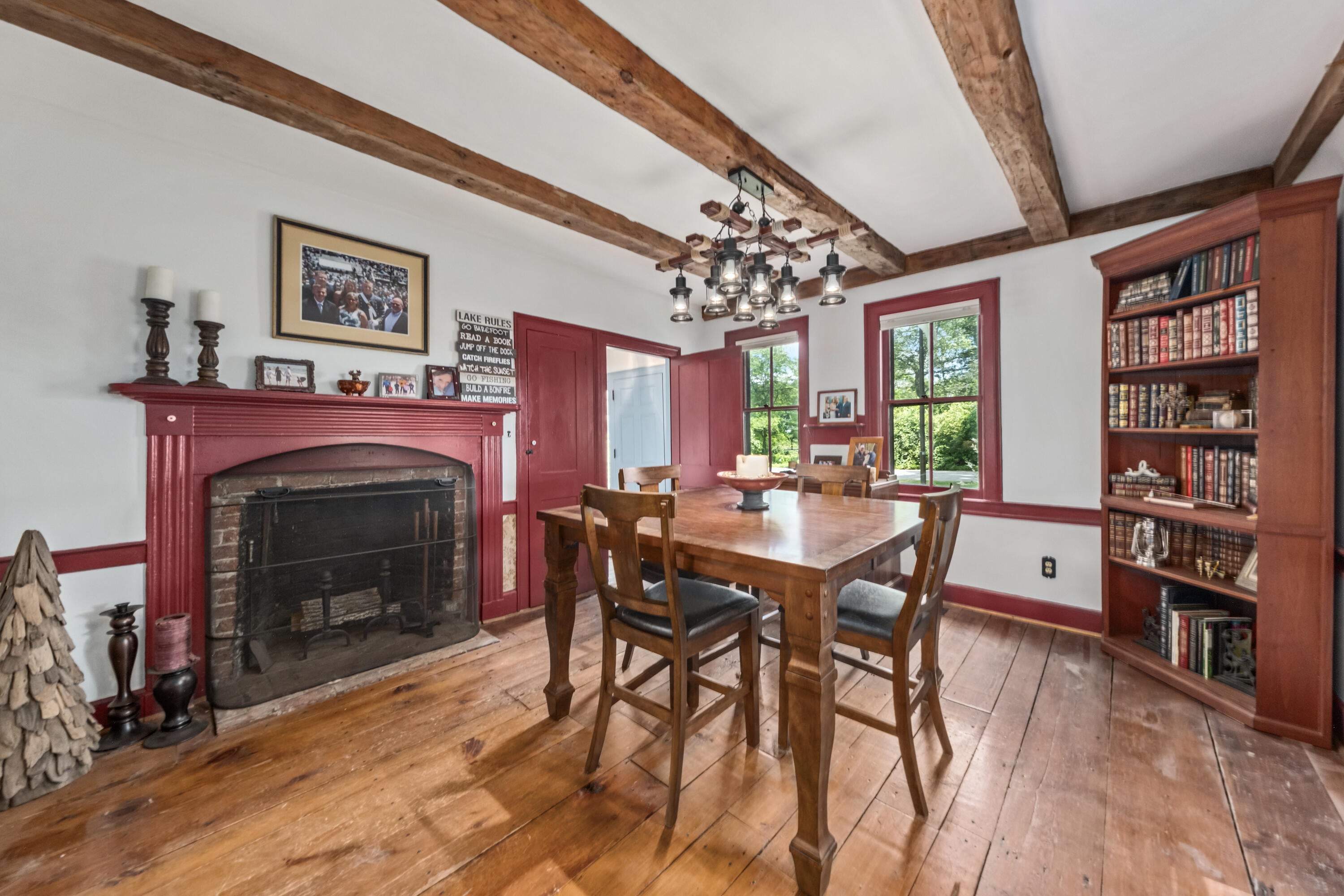 Waldoboro, Maine, 04572, United States, 3 Bedrooms Bedrooms, ,2 BathroomsBathrooms,Residential,Active,1905351