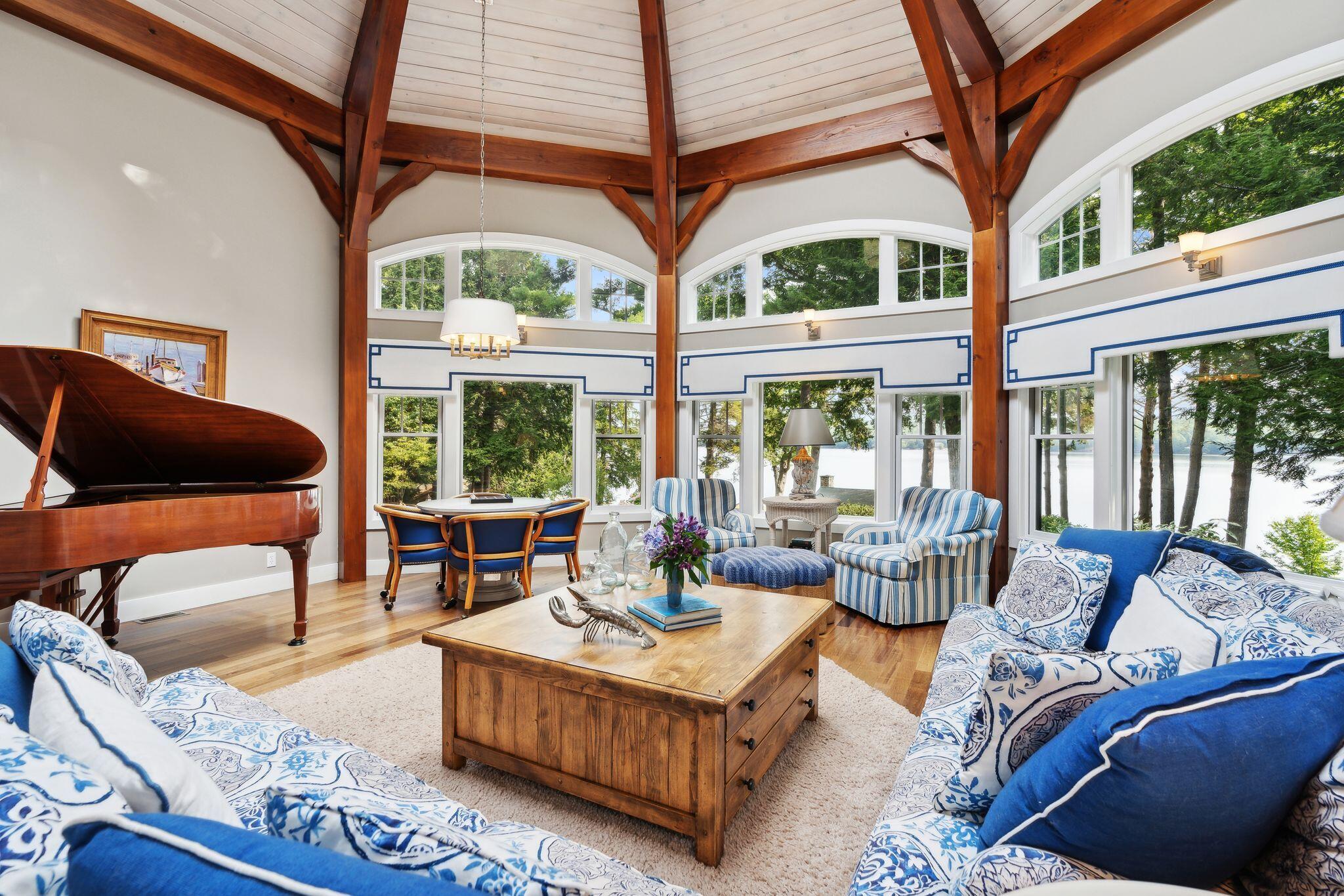 Naples, Maine, 04055, United States, 9 Bedrooms Bedrooms, ,8 BathroomsBathrooms,Residential,Active,1905064