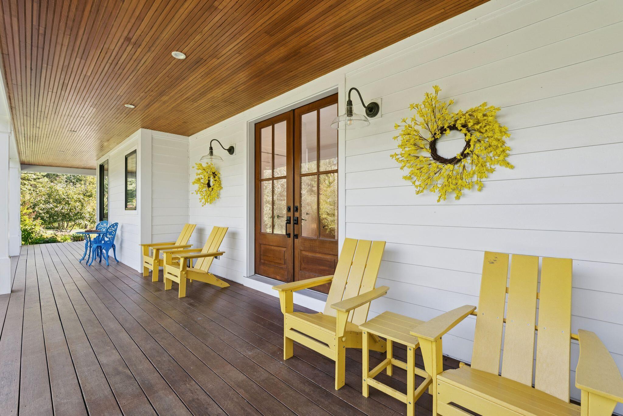 Cumberland, Maine, 04021, United States, 5 Bedrooms Bedrooms, ,4 BathroomsBathrooms,Residential,Active,1941141
