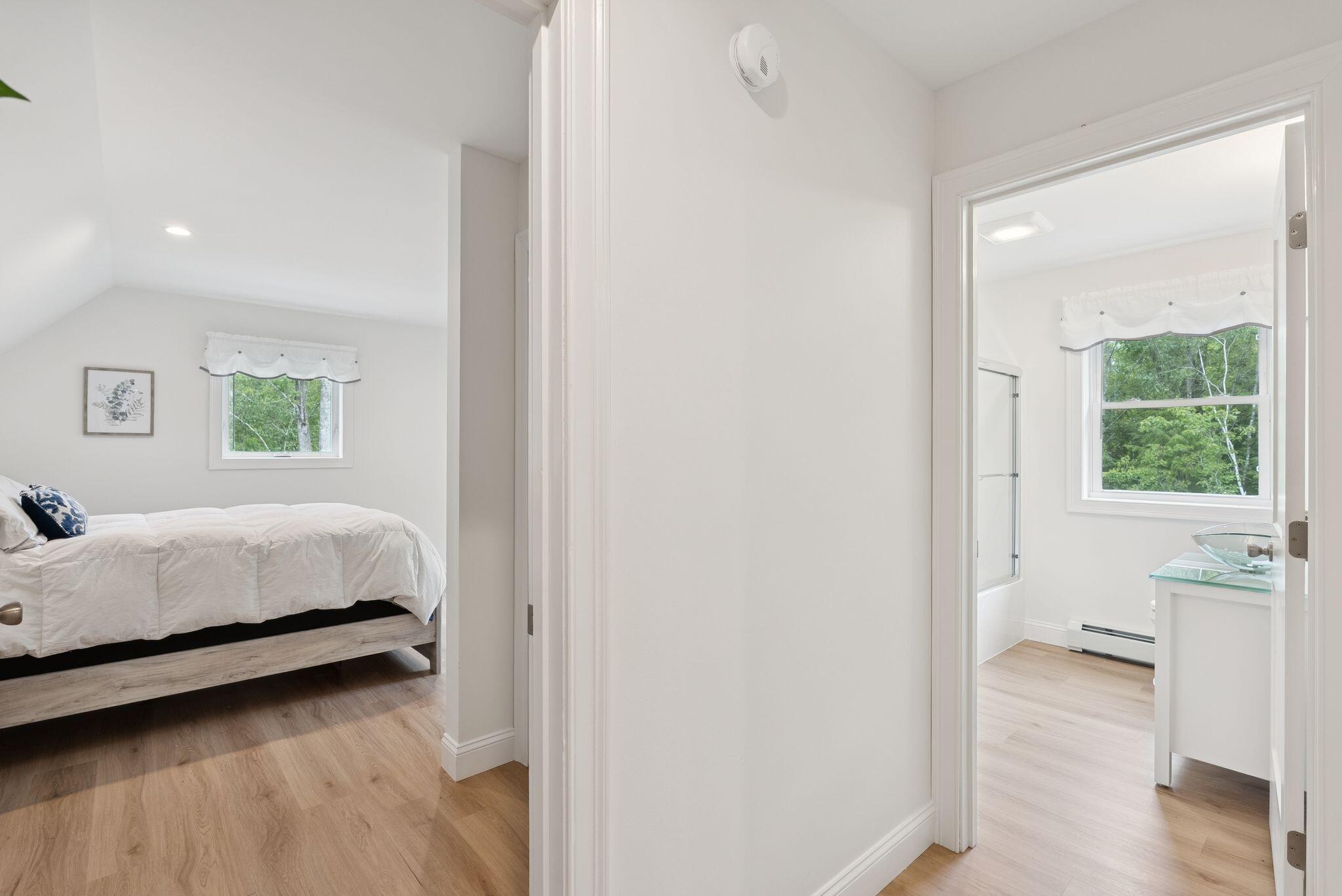 Buxton, Maine, 04093, United States, 4 Bedrooms Bedrooms, ,4 BathroomsBathrooms,Residential,Active,1909608