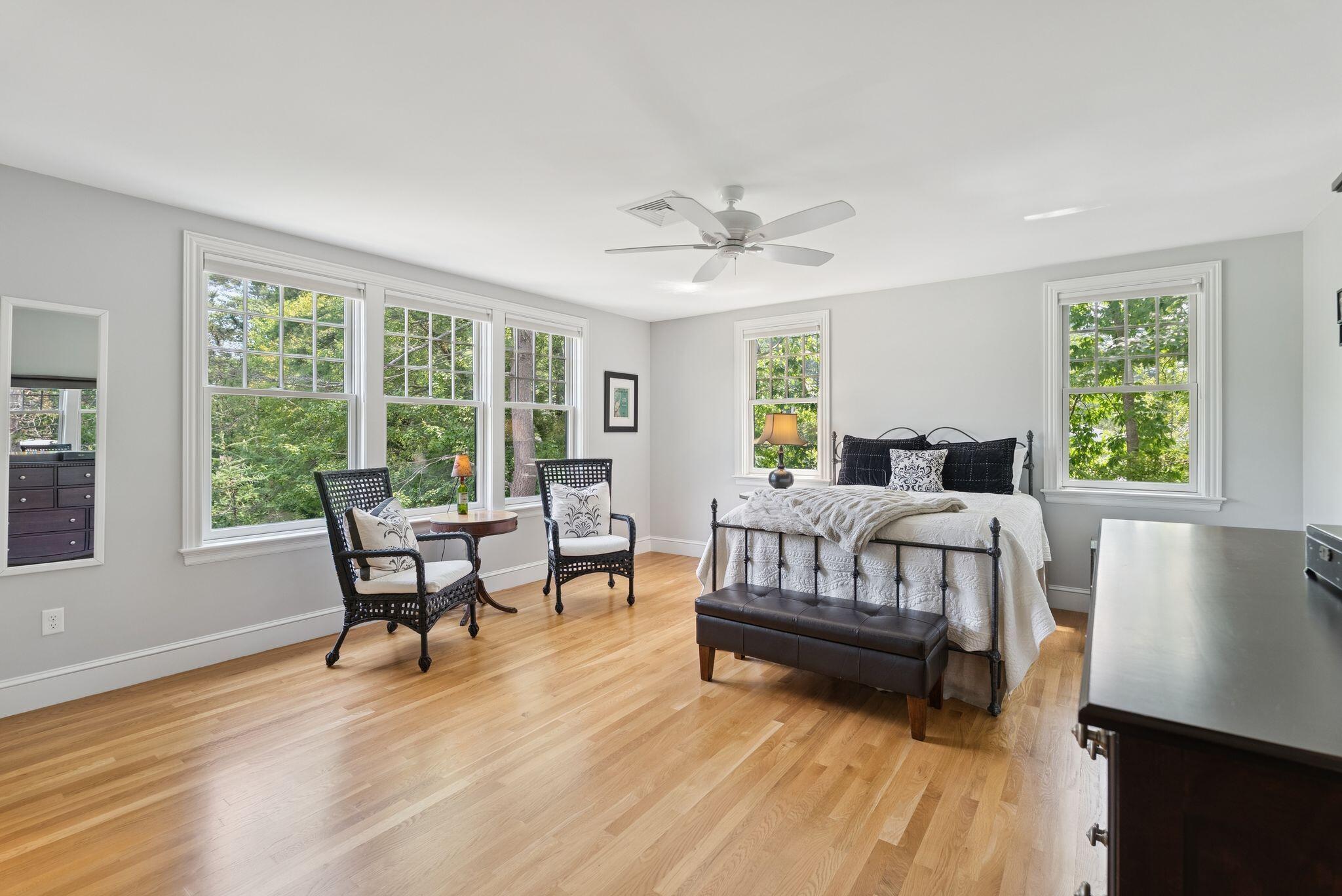 Falmouth, Maine, 04105, United States, 5 Bedrooms Bedrooms, ,6 BathroomsBathrooms,Residential,Active,1952276