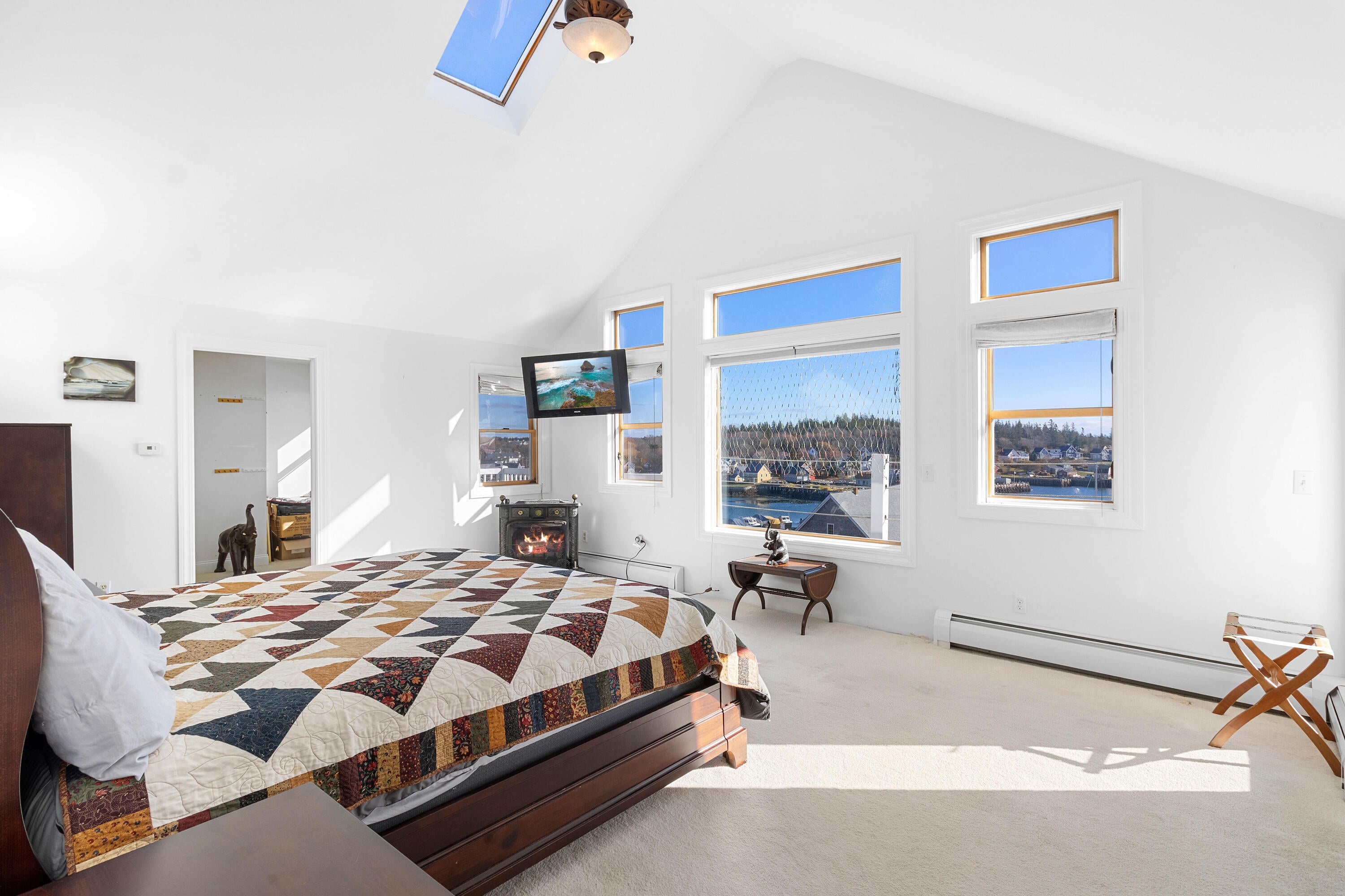 Vinalhaven, Maine, 04863, United States, 4 Bedrooms Bedrooms, ,4 BathroomsBathrooms,Residential,Active,1997886