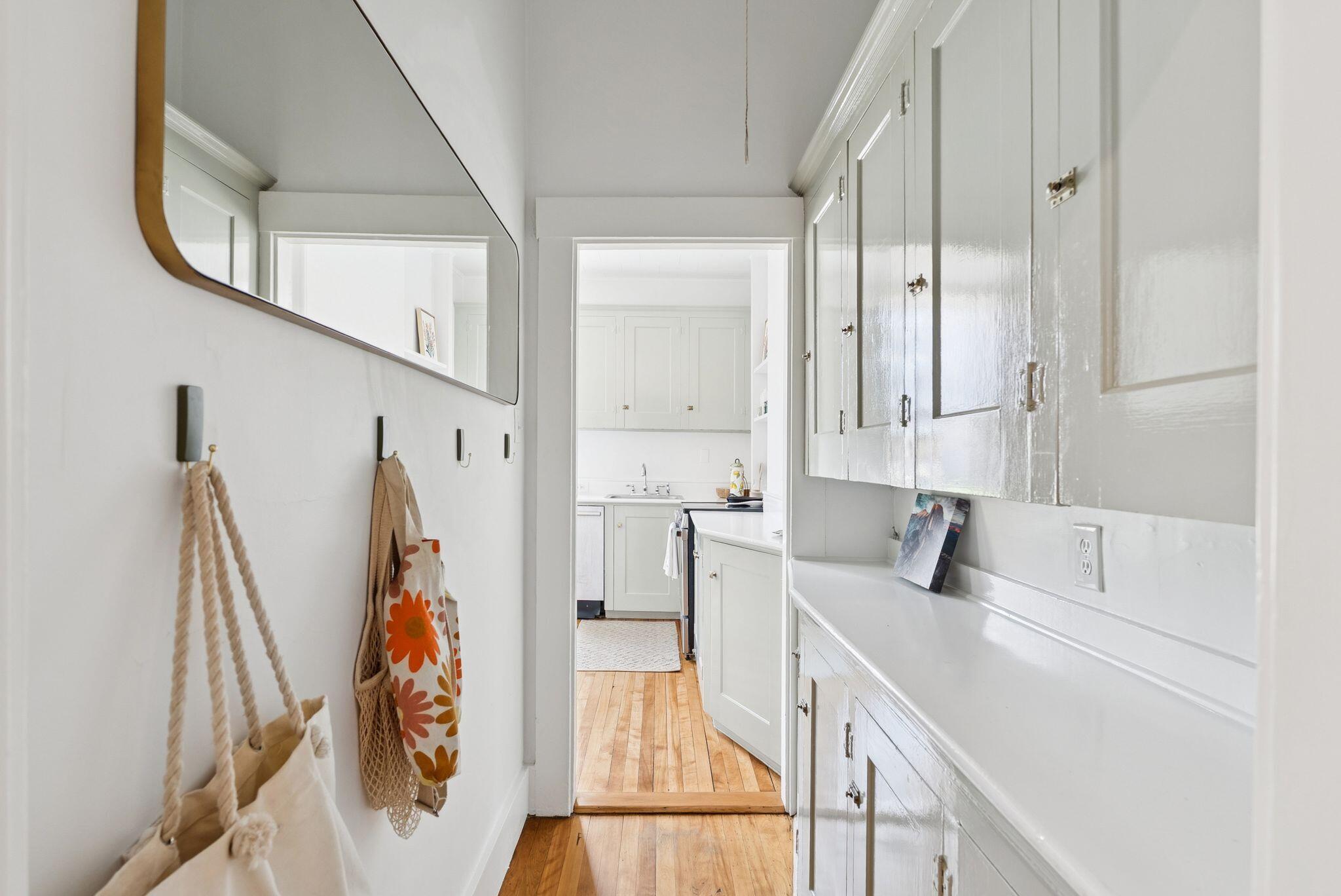 Portland, Maine, 04102, United States, 4 Bedrooms Bedrooms, ,3 BathroomsBathrooms,Residential,Active,1965802