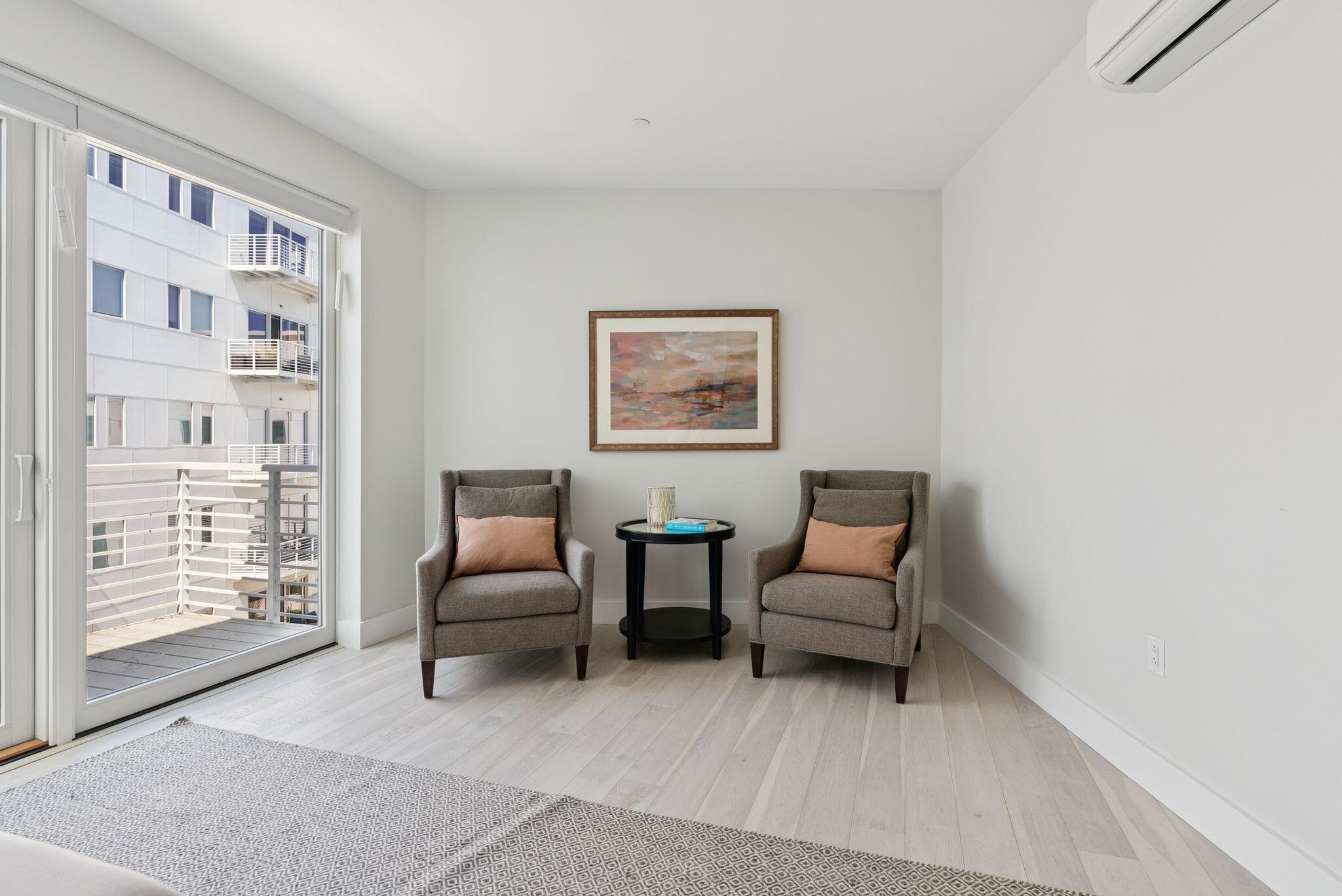 Portland, Maine, 04101, United States, 2 Bedrooms Bedrooms, ,2 BathroomsBathrooms,Residential,Active,1929690