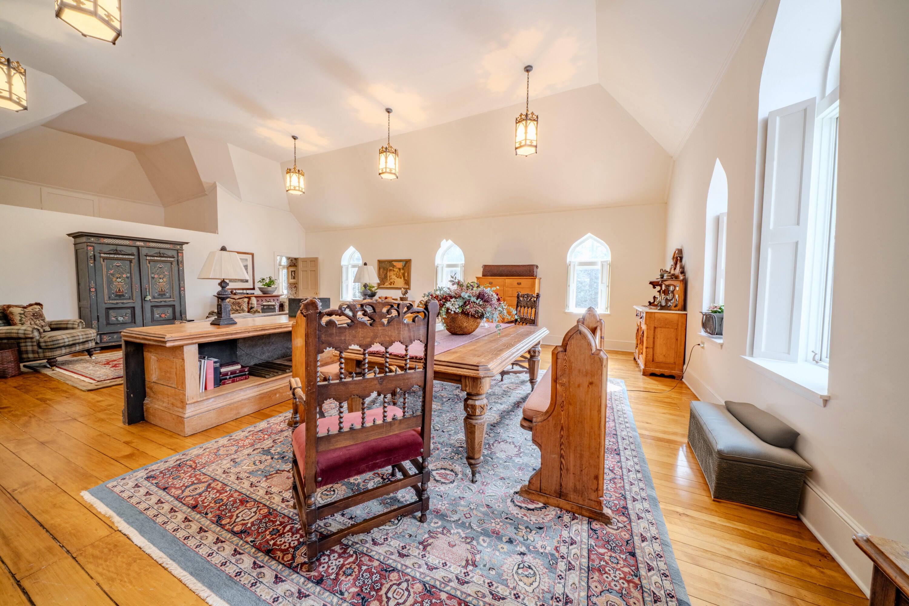 Belfast, Maine, 04915, United States, ,2 BathroomsBathrooms,Residential,Active,1762819