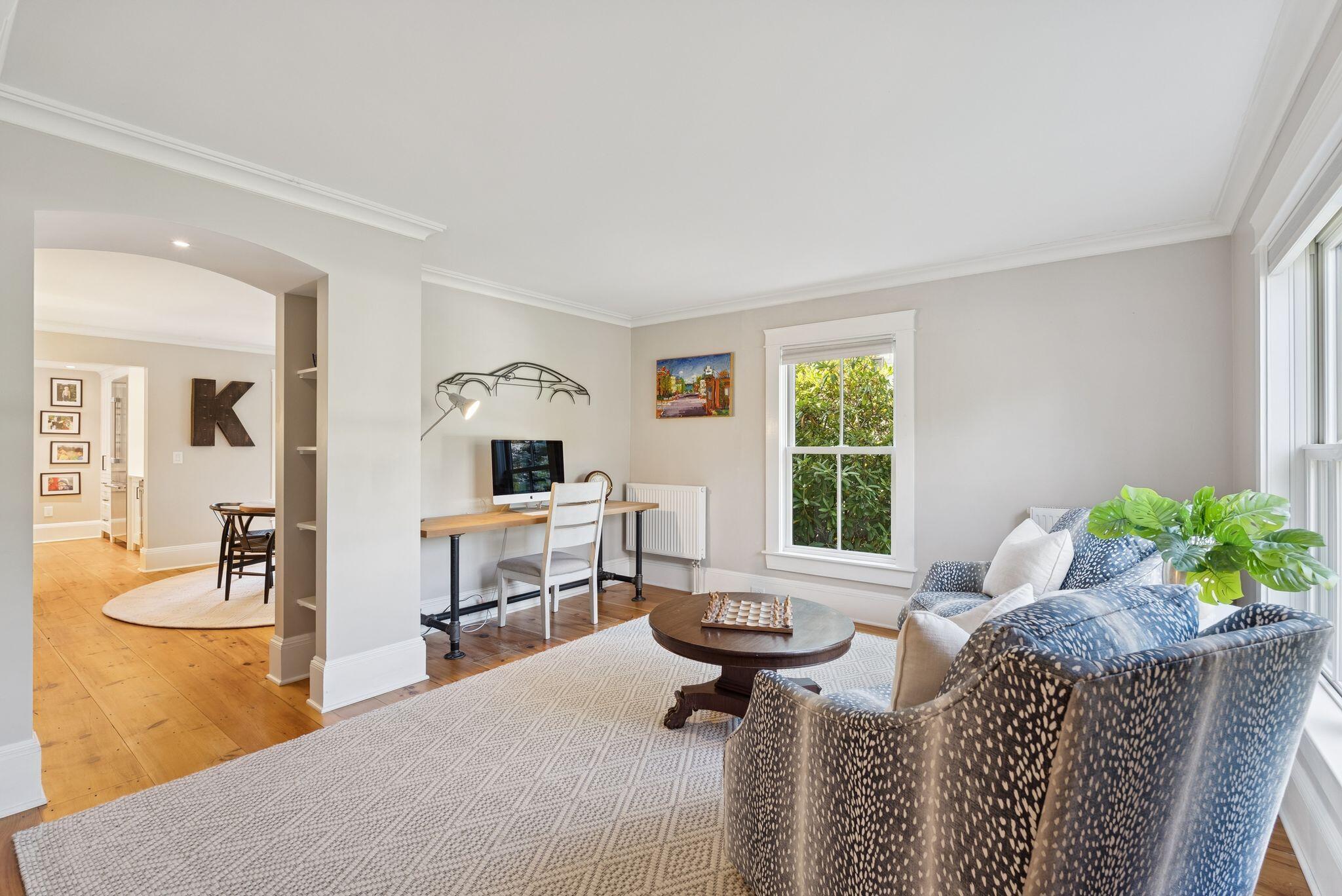 Falmouth, Maine, 04105, United States, 5 Bedrooms Bedrooms, ,4 BathroomsBathrooms,Residential,Active,1961947