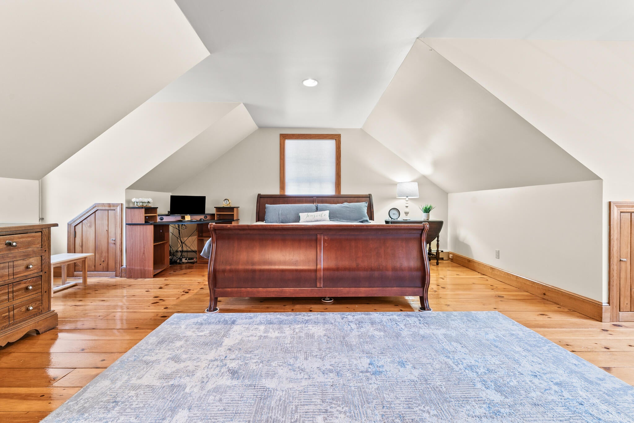 Ogunquit, Maine, 03907, United States, 4 Bedrooms Bedrooms, ,3 BathroomsBathrooms,Residential,Active,1772760