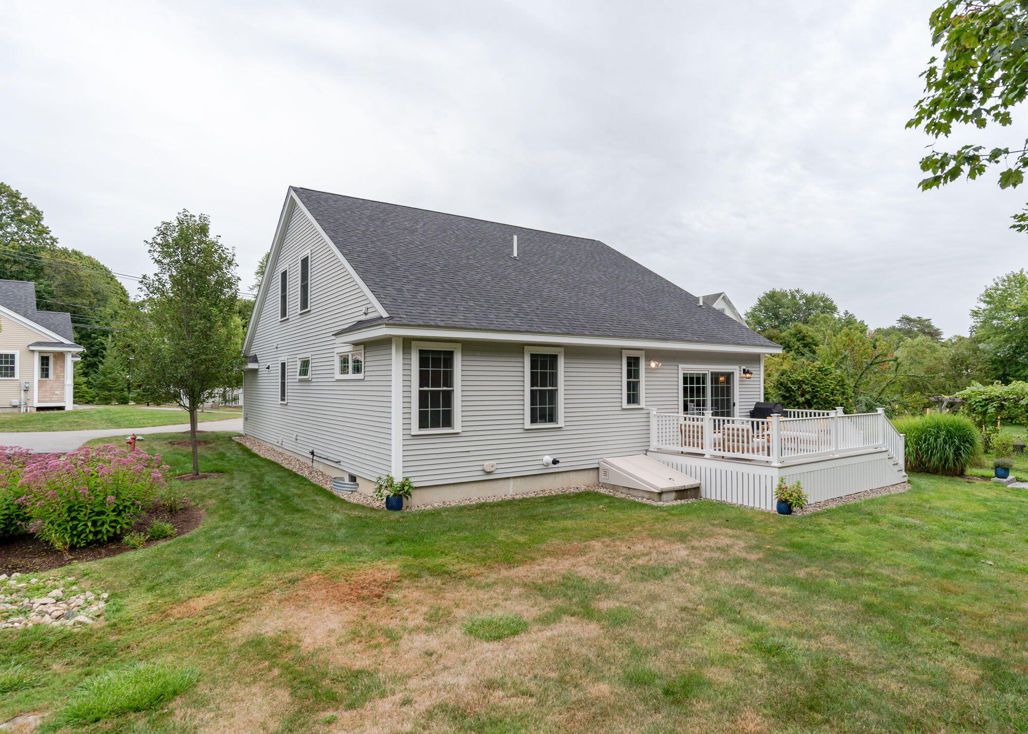 Portsmouth, New Hampshire, 03801, United States, 3 Bedrooms Bedrooms, ,3 BathroomsBathrooms,Residential,Active,1941113
