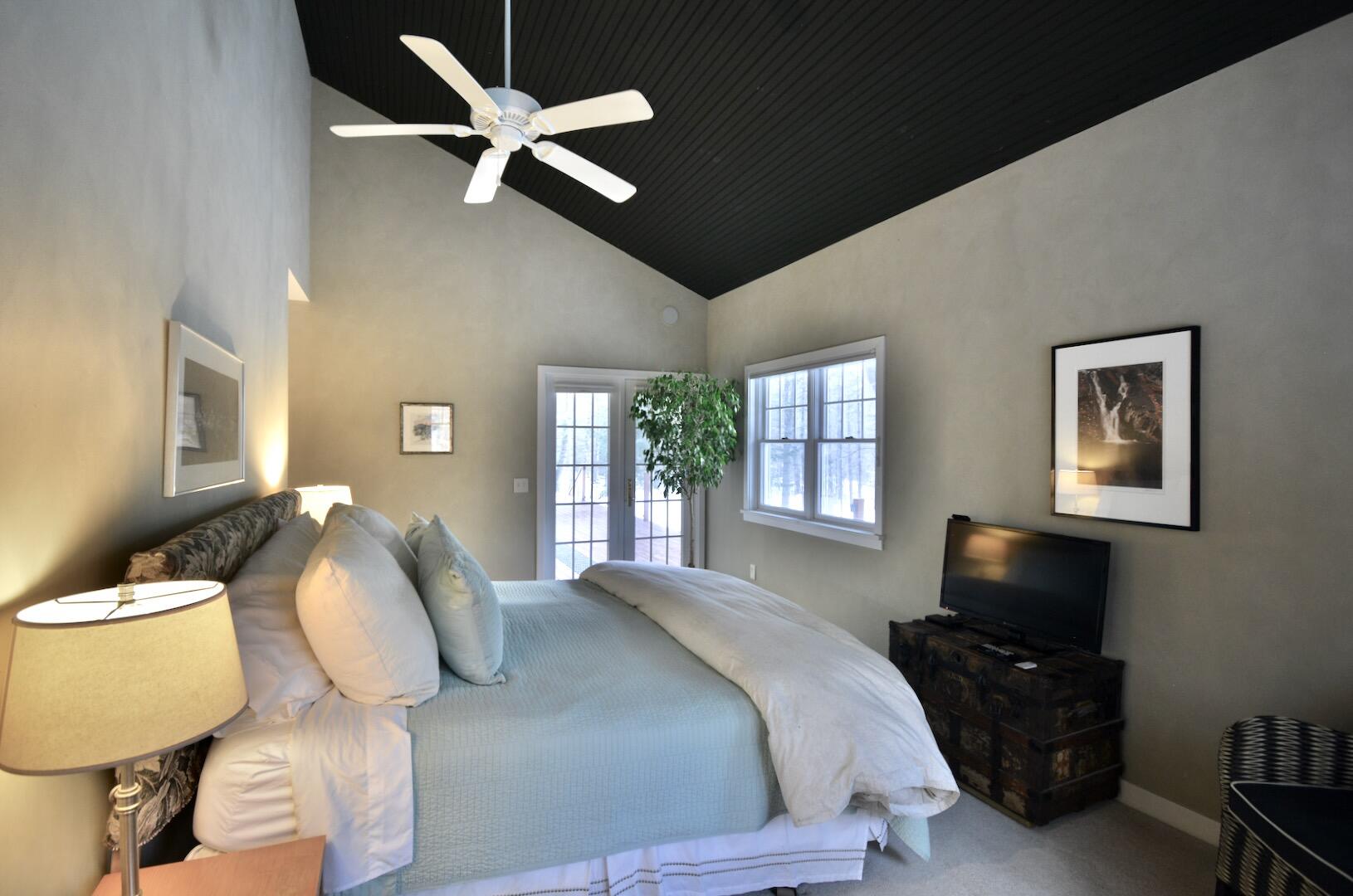 New Portland, Maine, 04961, United States, 3 Bedrooms Bedrooms, ,3 BathroomsBathrooms,Residential,Active,2009865