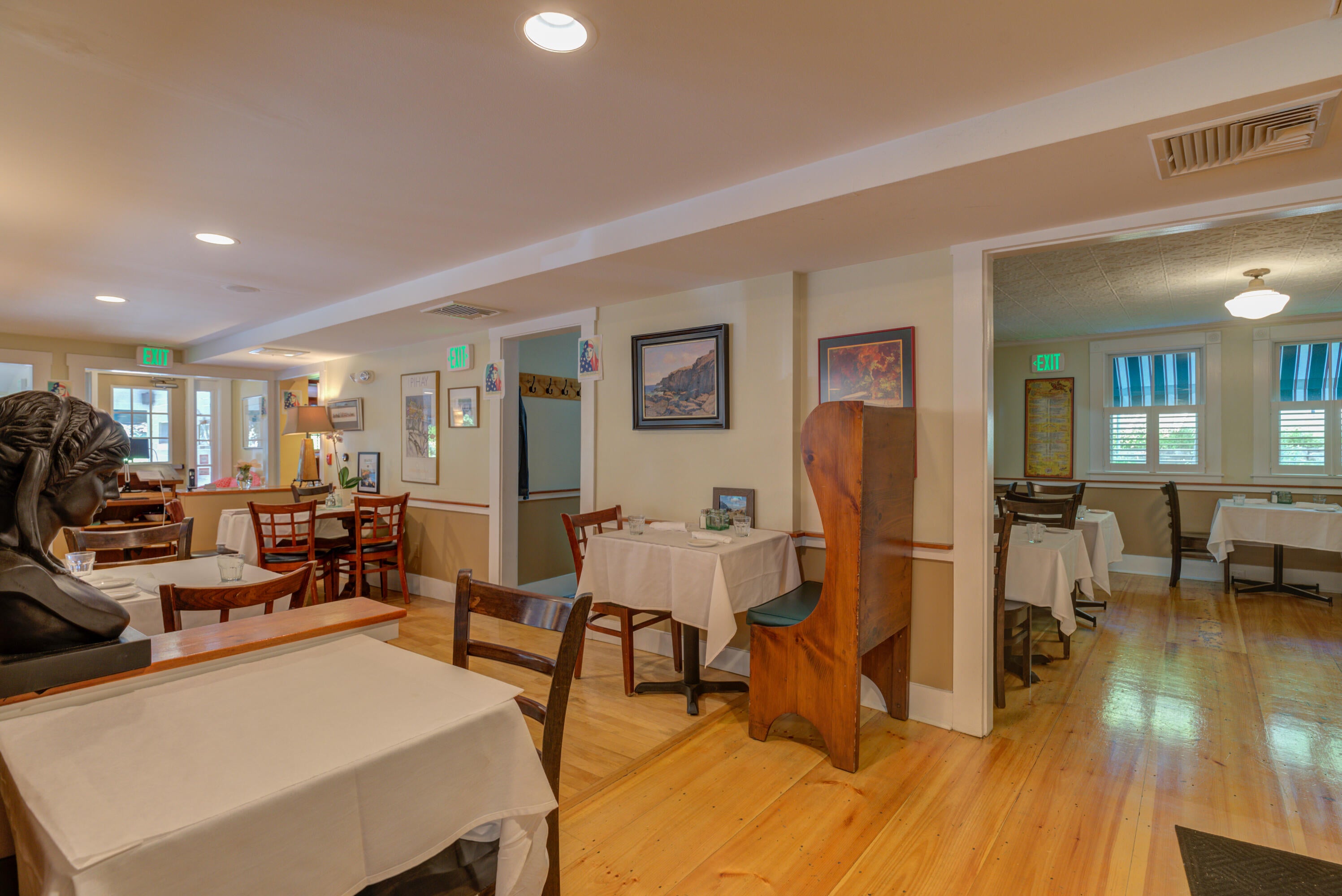 Ogunquit, Maine, 03907, United States, 2 Bedrooms Bedrooms, ,4 BathroomsBathrooms,Residential,Active,1839383