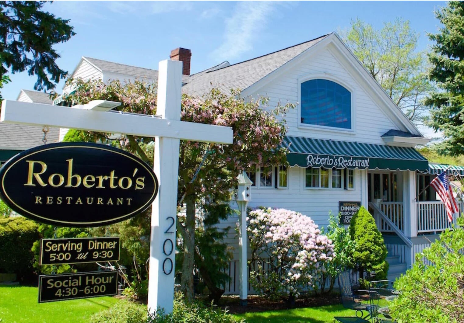 Ogunquit, Maine, 03907, United States, 2 Bedrooms Bedrooms, ,4 BathroomsBathrooms,Residential,Active,1839383