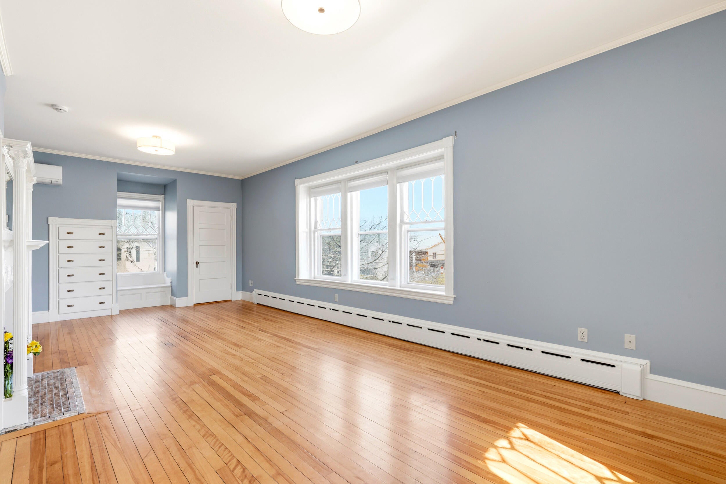 Portland, Maine, 04103, United States, 4 Bedrooms Bedrooms, ,3 BathroomsBathrooms,Residential,Active,2040217