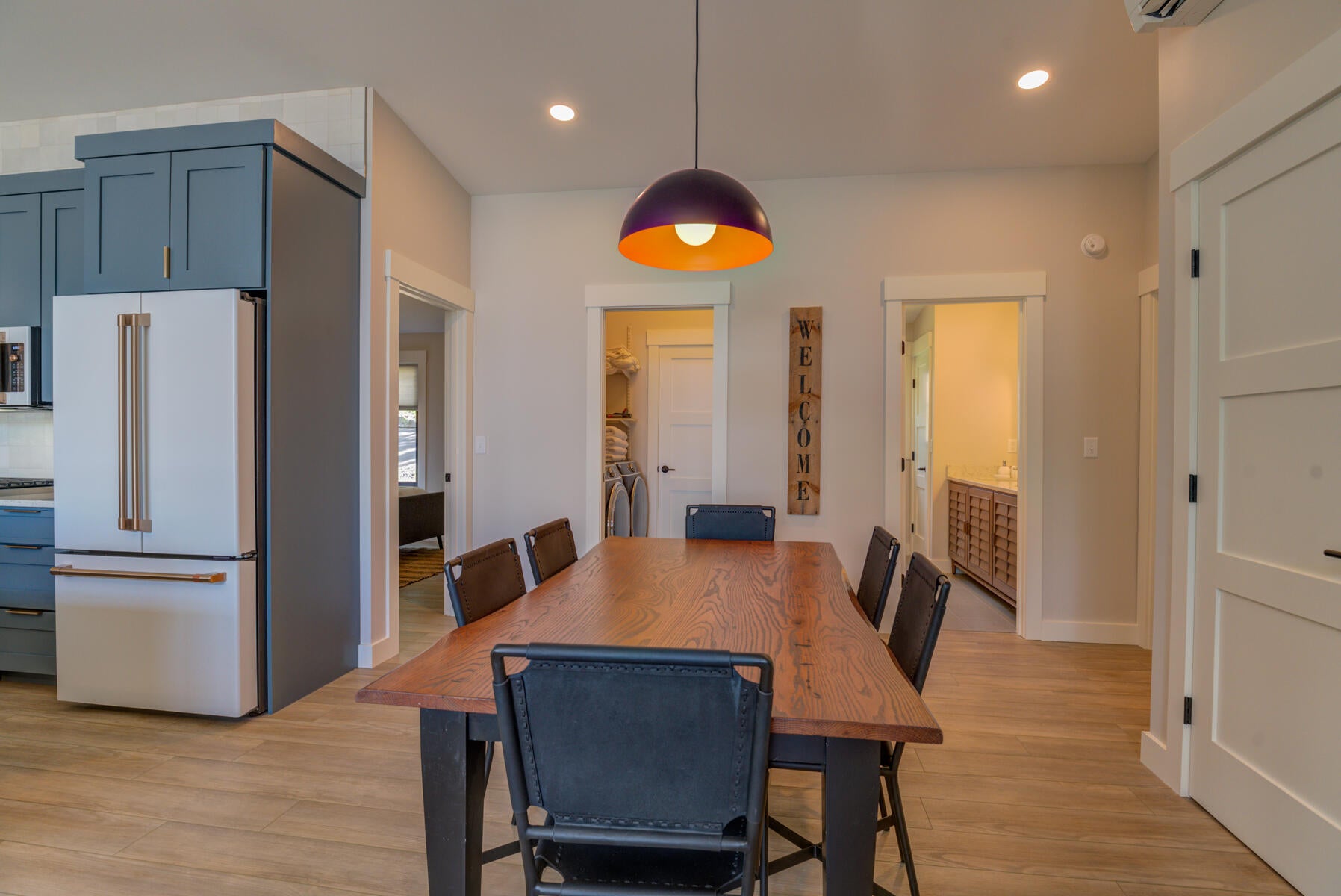 Ogunquit, Maine, 03907, United States, 3 Bedrooms Bedrooms, ,2 BathroomsBathrooms,Residential,Active,1951829