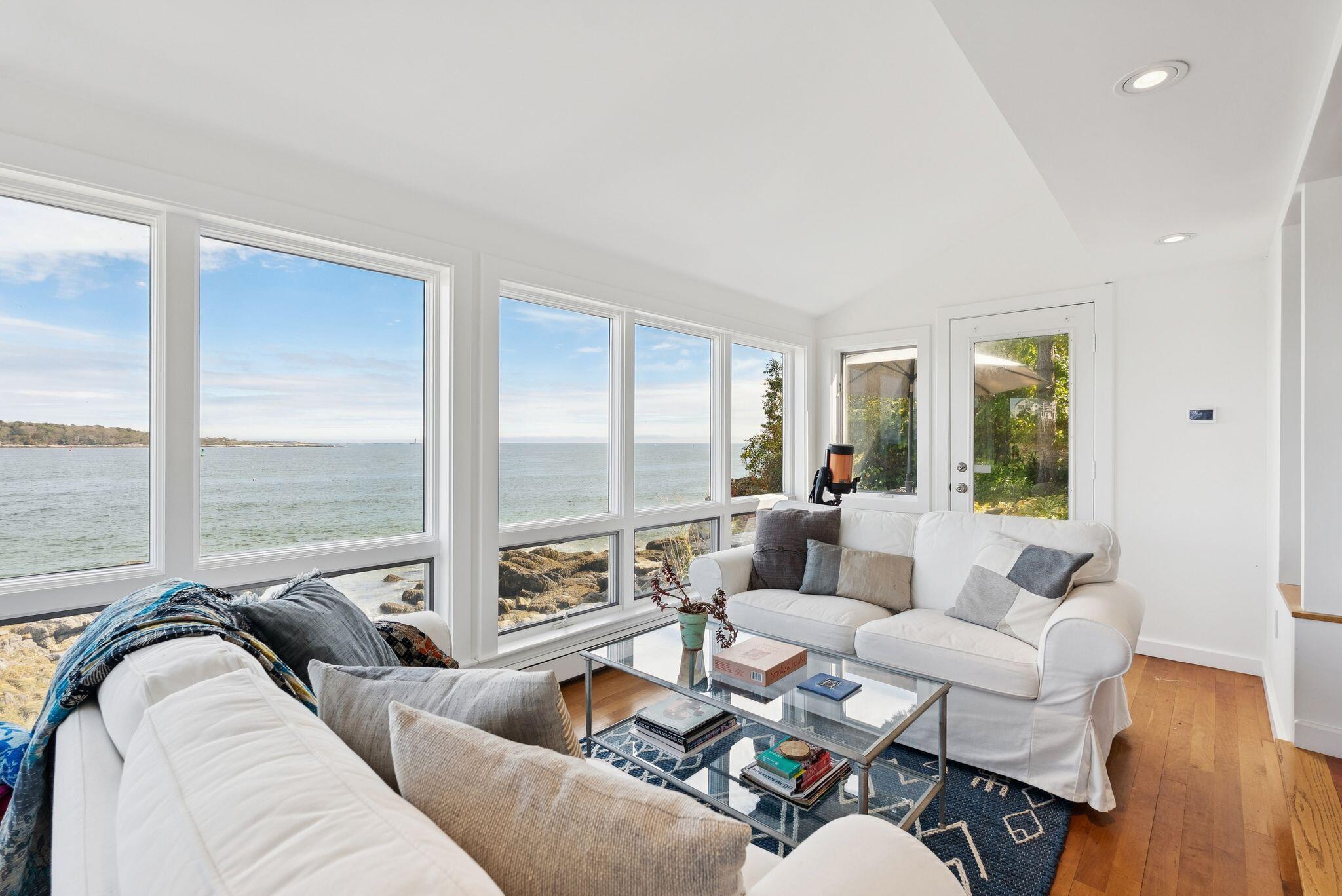 South Portland, Maine, 04106, United States, 3 Bedrooms Bedrooms, ,2 BathroomsBathrooms,Residential,Active,1951791