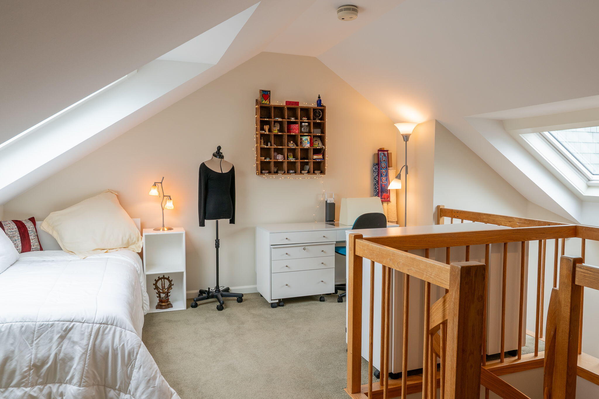 Portland, Maine, 04101, United States, 2 Bedrooms Bedrooms, ,3 BathroomsBathrooms,Residential,Active,1823987