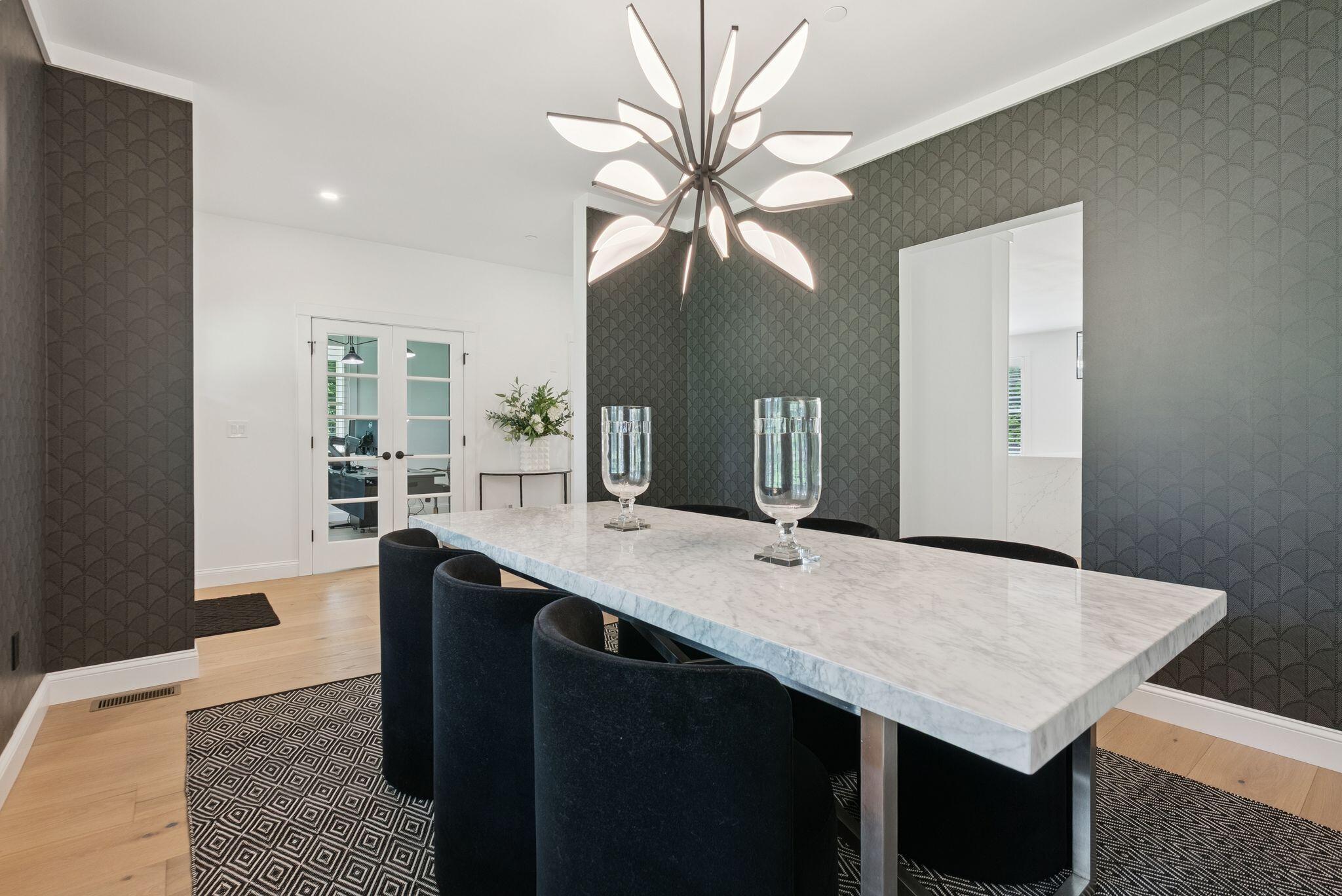 Cumberland, Maine, 04021, United States, ,5 BathroomsBathrooms,Residential,Active,1899925