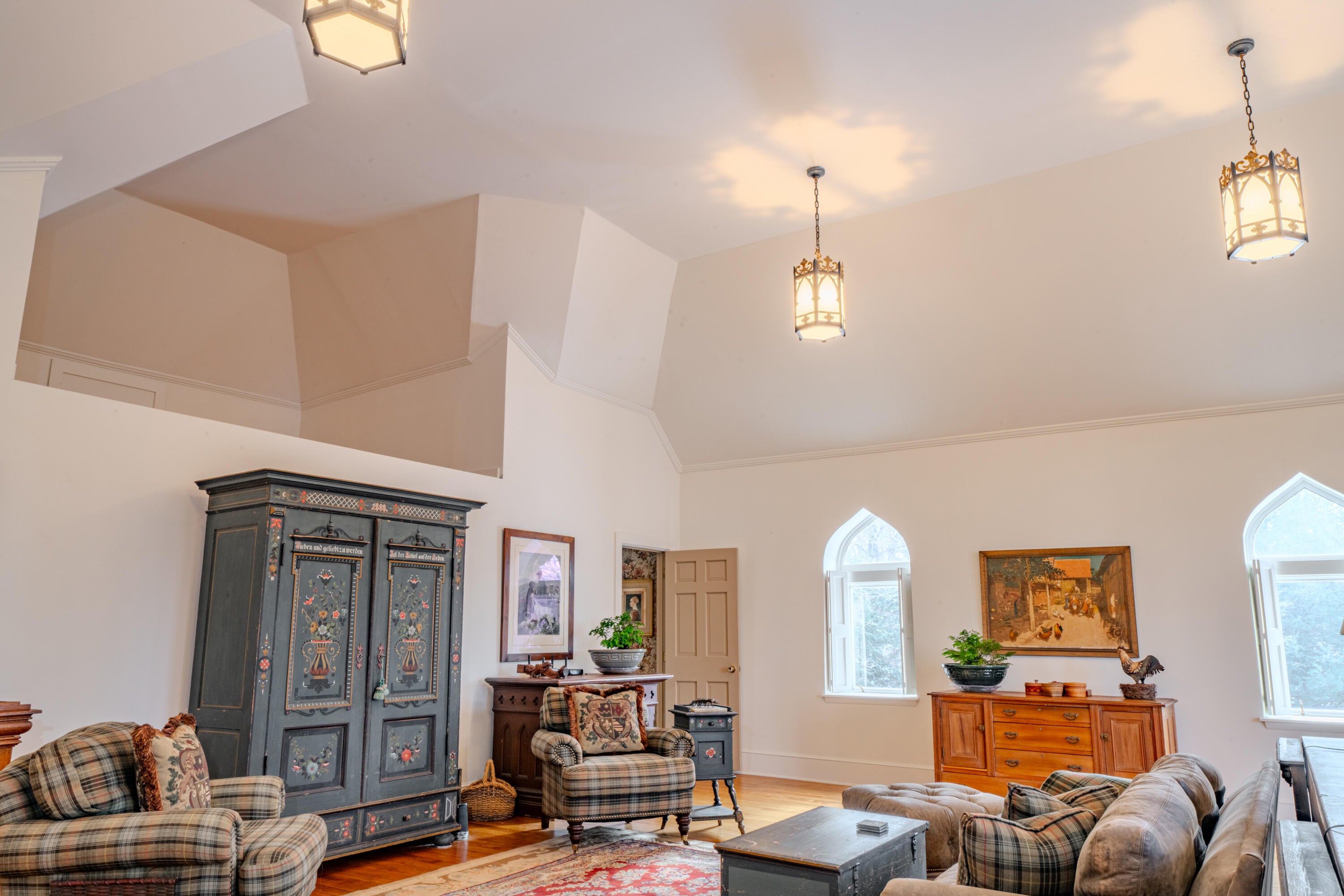 Belfast, Maine, 04915, United States, ,2 BathroomsBathrooms,Residential,Active,1762819