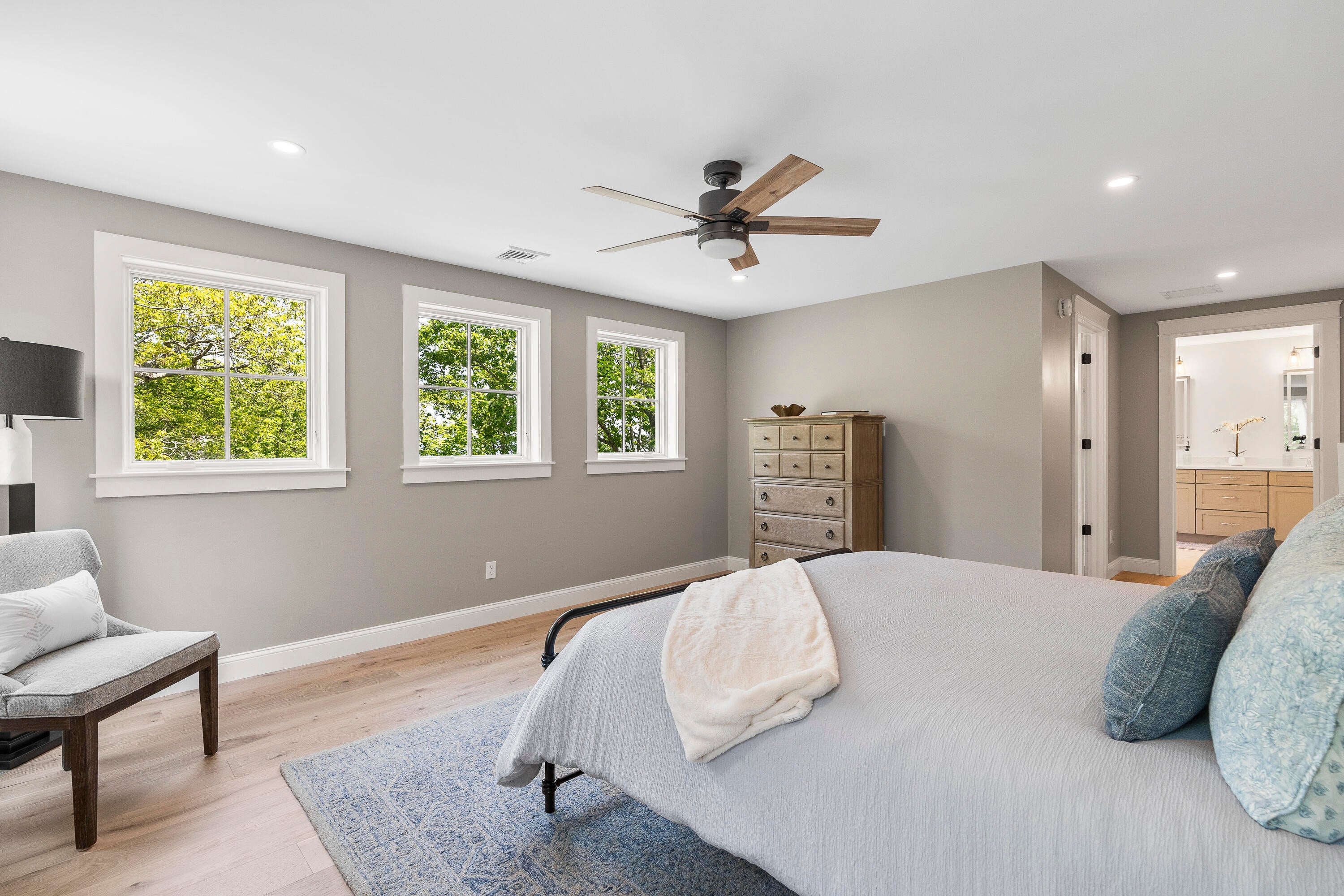 Falmouth, Maine, 04105, United States, 5 Bedrooms Bedrooms, ,6 BathroomsBathrooms,Residential,Active,1853629