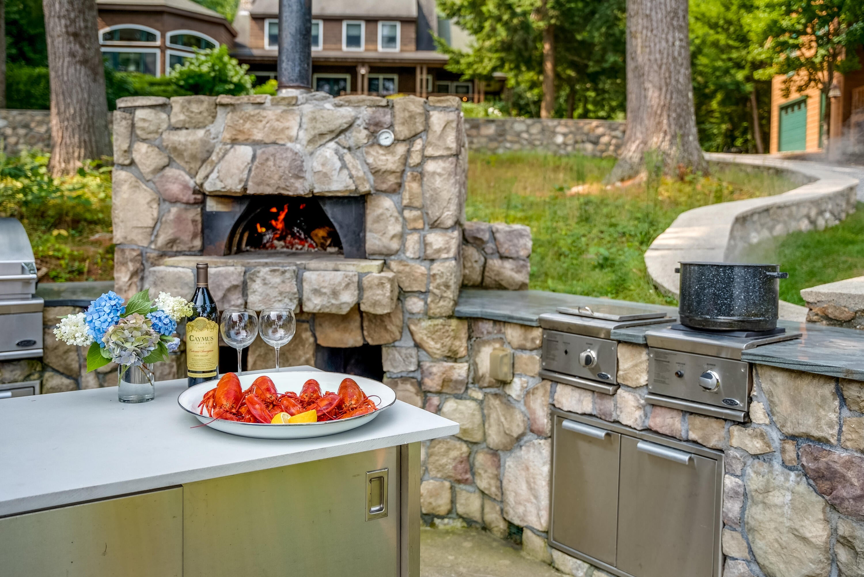 Naples, Maine, 04055, United States, 9 Bedrooms Bedrooms, ,8 BathroomsBathrooms,Residential,Active,1905064