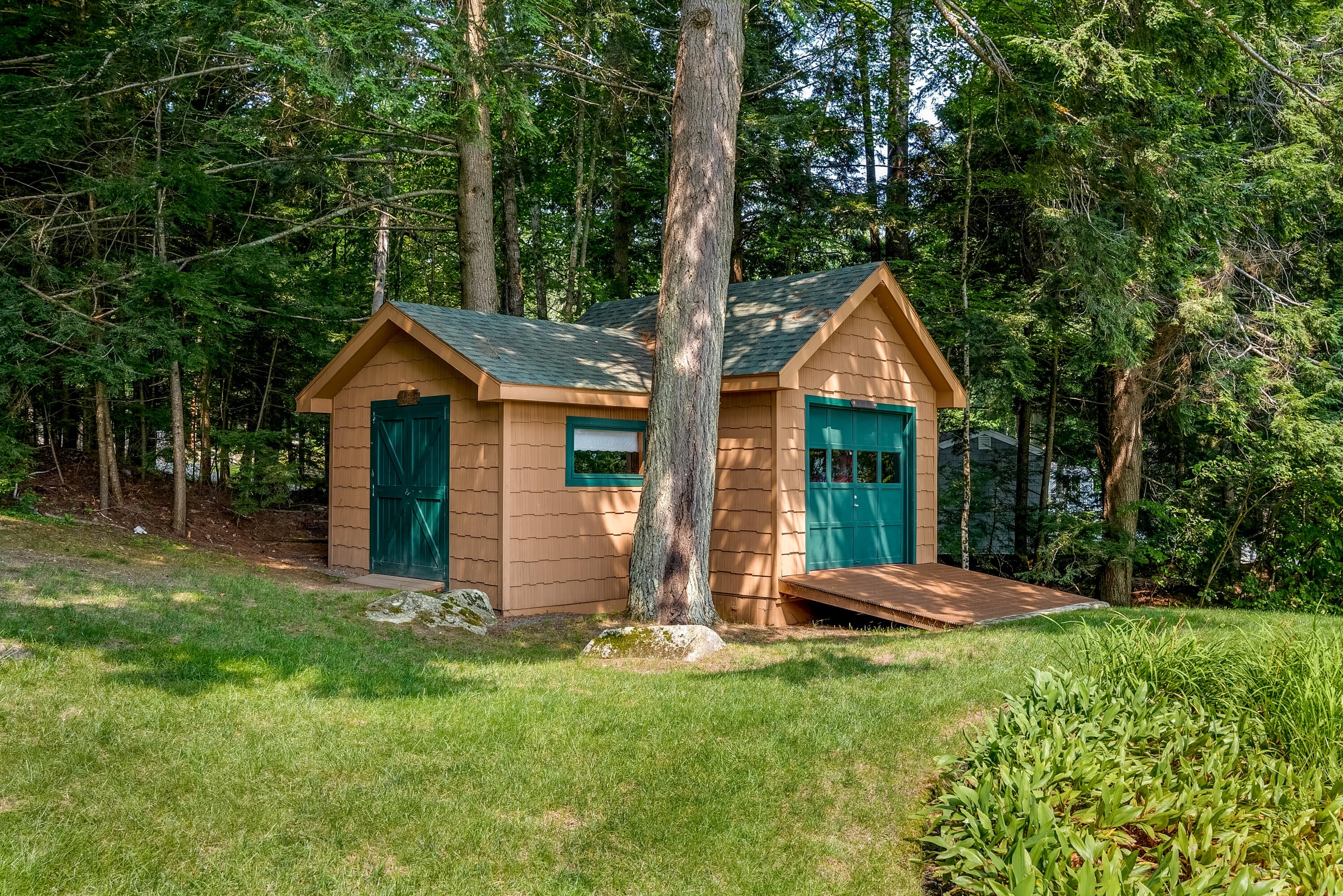 Naples, Maine, 04055, United States, 9 Bedrooms Bedrooms, ,8 BathroomsBathrooms,Residential,Active,1905064