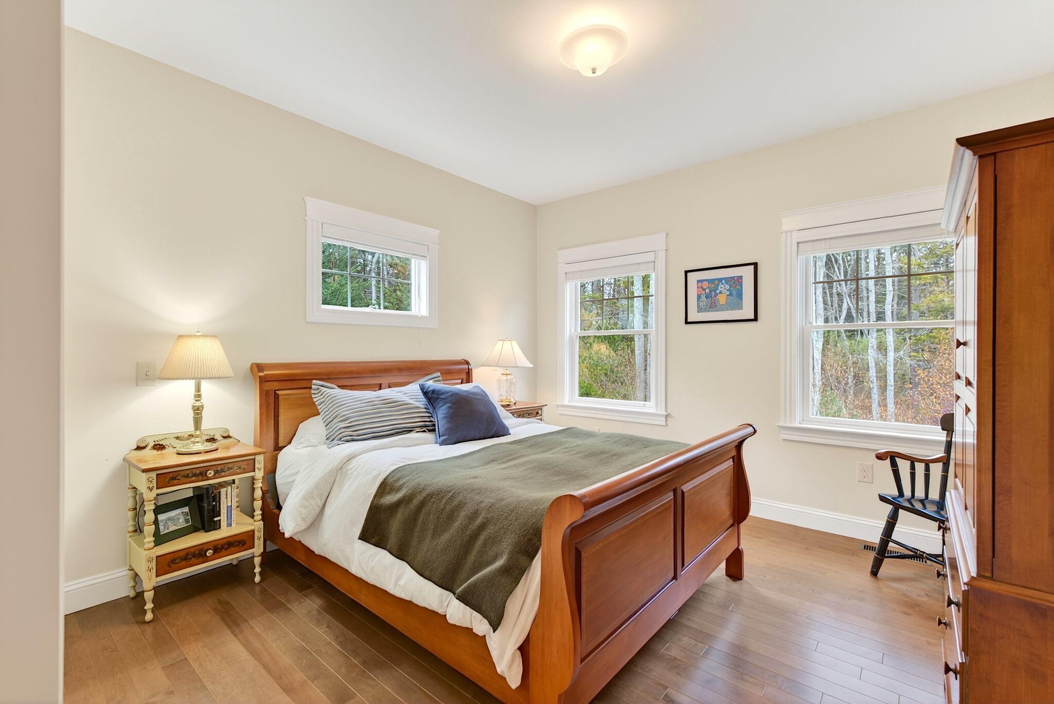 Falmouth, Maine, 04105, United States, 3 Bedrooms Bedrooms, ,4 BathroomsBathrooms,Residential,Active,1998574